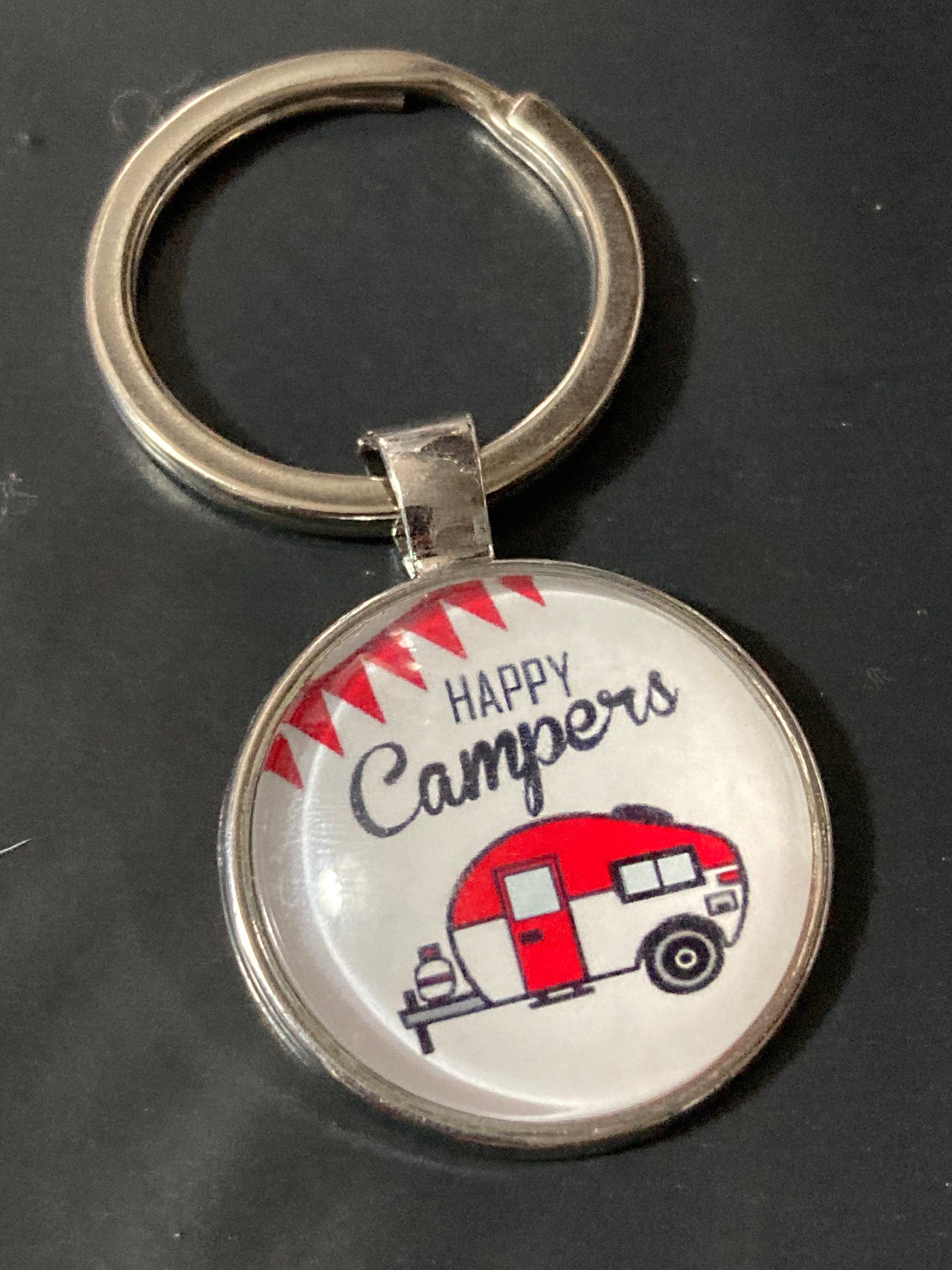 Happy campers silver tone camping caravan keyring glass cabochon 25mm