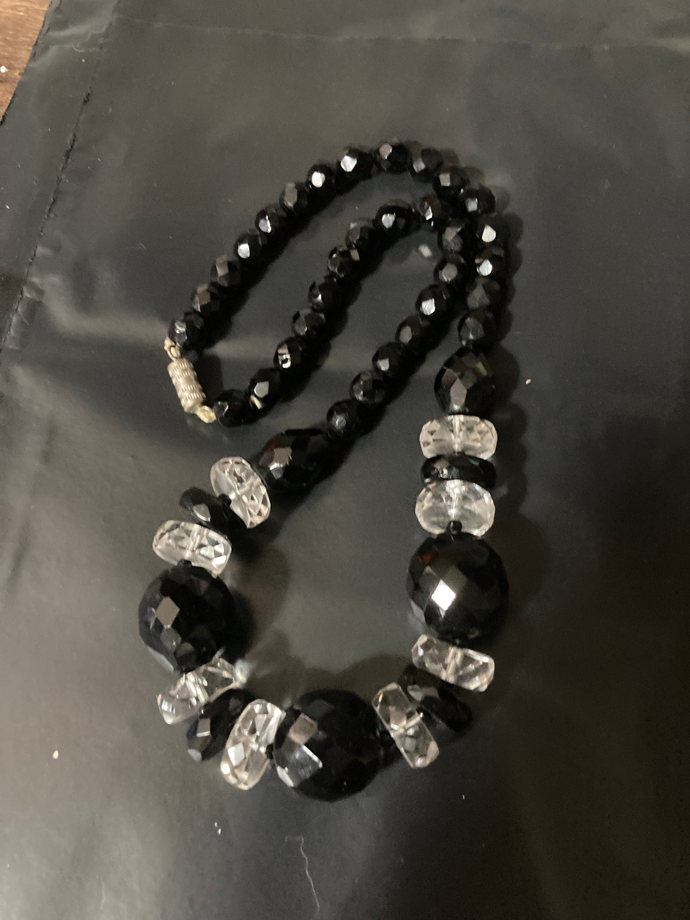 Art Deco Faceted Glass Beaded Necklace: 1920s Gatsby Diamante Detail