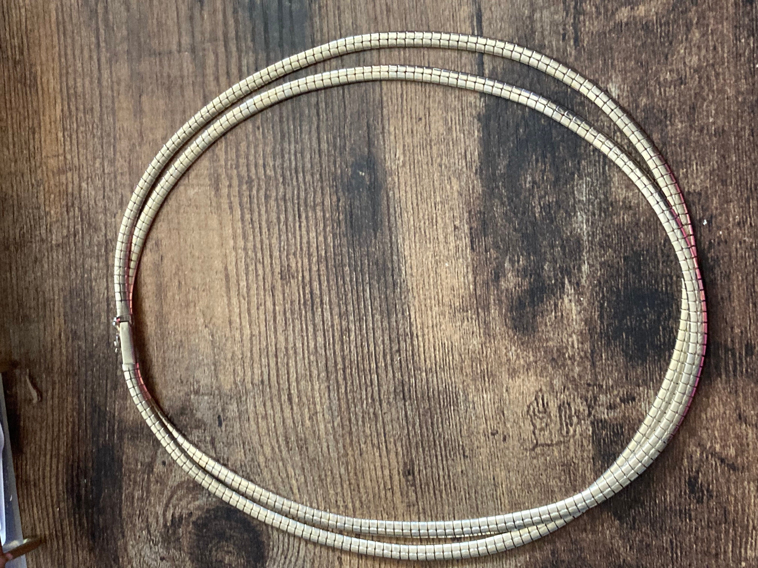 Signer Hare logo vintage modernist double flat champagne gold choker necklace