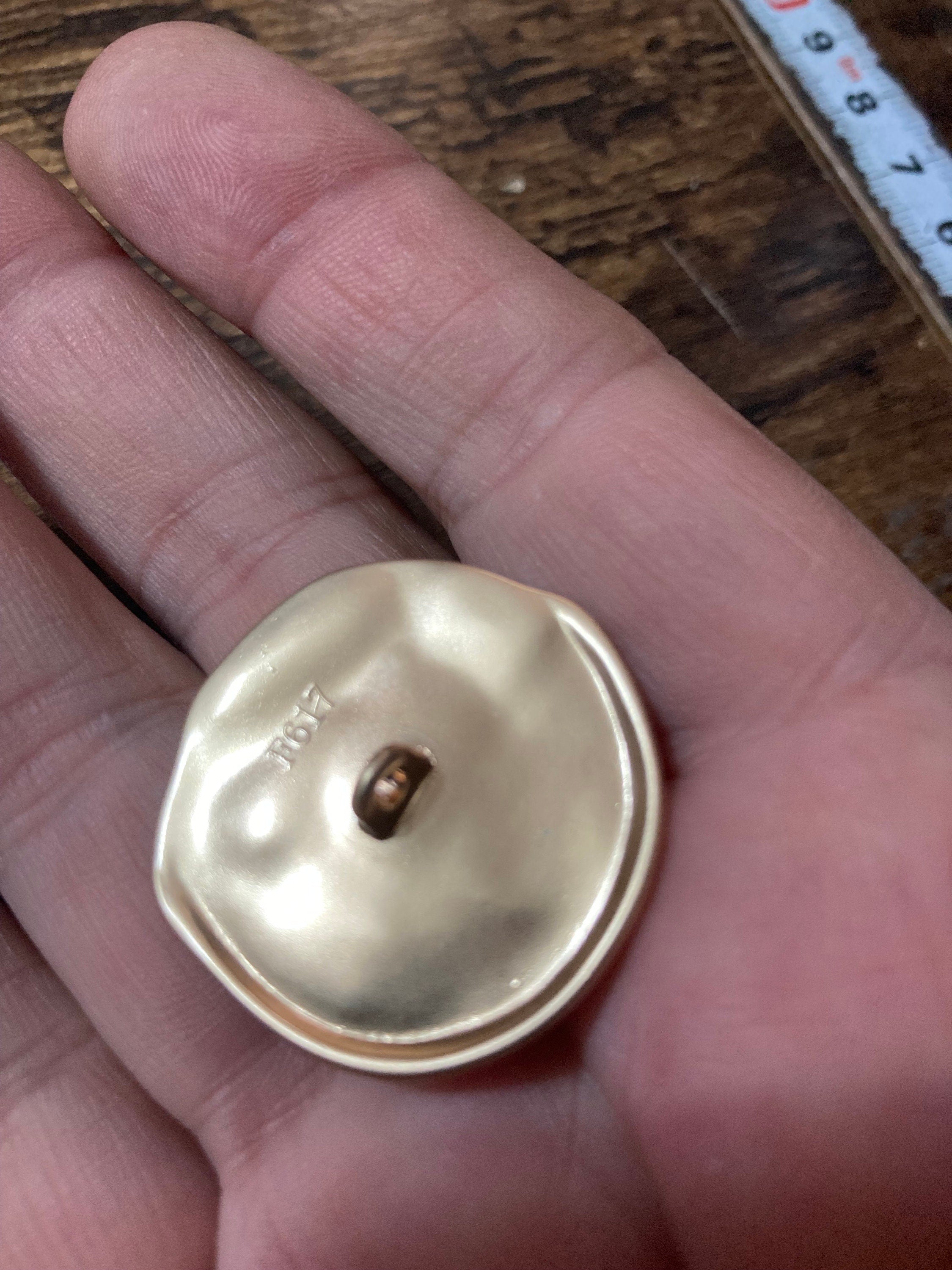 30mm Matt Gold round buttons, metal, Set of 5