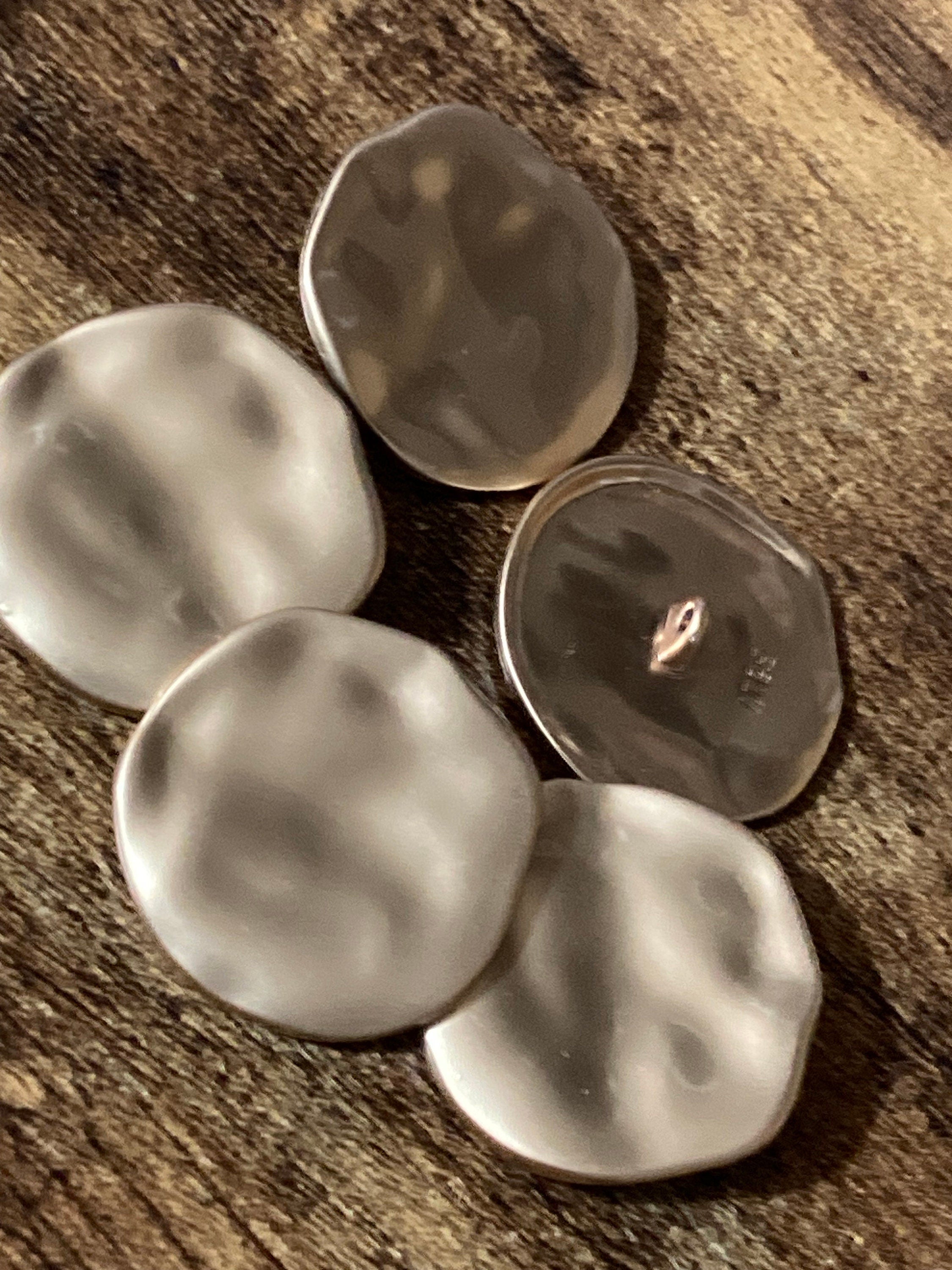 30mm Matt Gold round buttons, metal, Set of 5