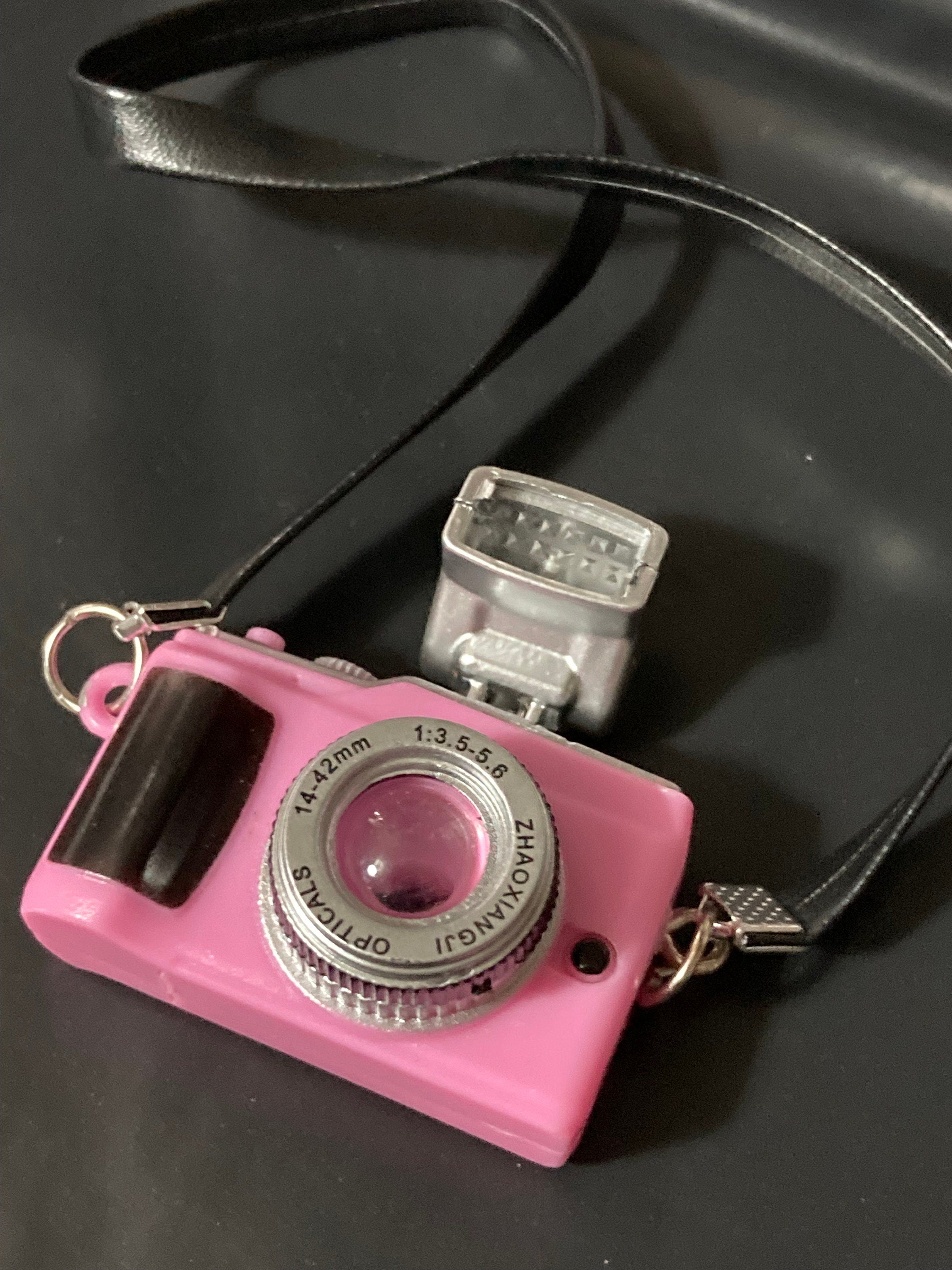 Pink Novelty flashing miniature camera cake topper decoration it flashes and clicks