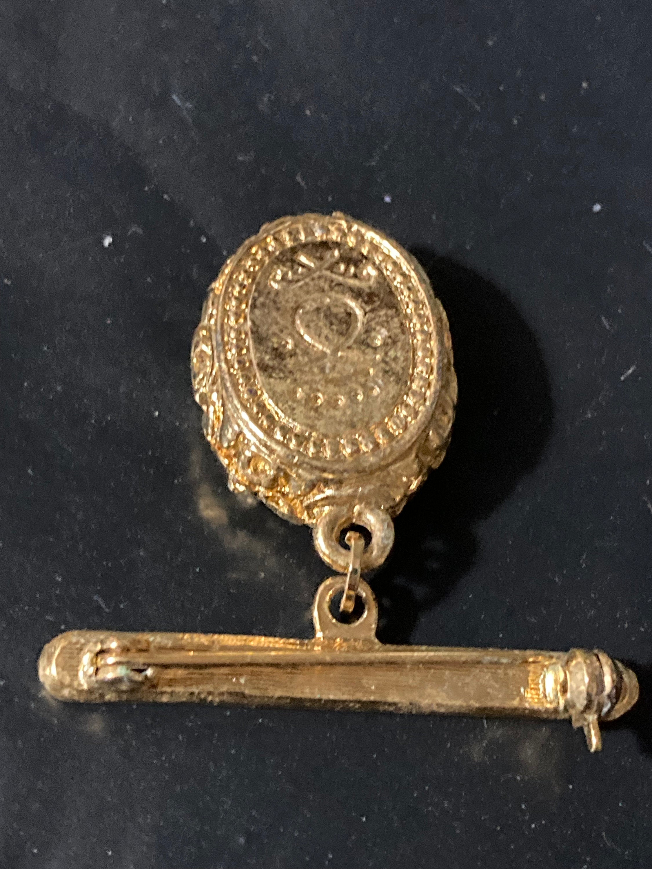 True vintage gold plated faux Sapphire blue Victorian style glass charm drop medal brooch old shop stock