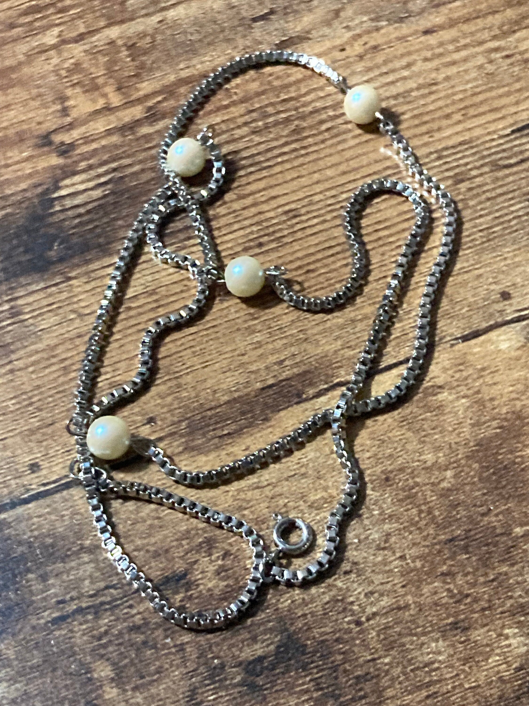 1970s Vintage Silver Plated Faux Pearl Station Necklace - 29”