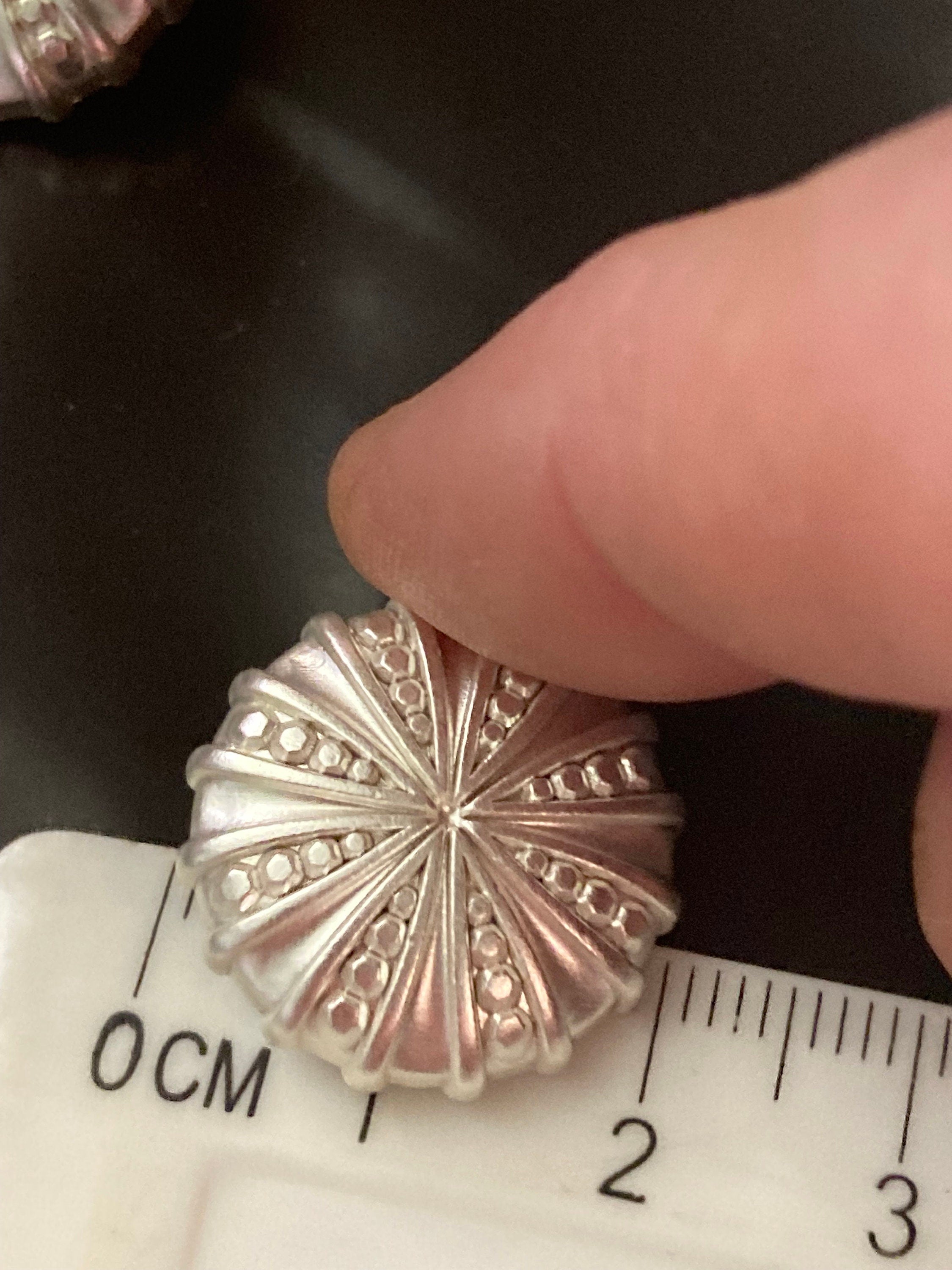 Pack 5 20mm Matt silver tone Sea urchin nautical buttons with metal shank