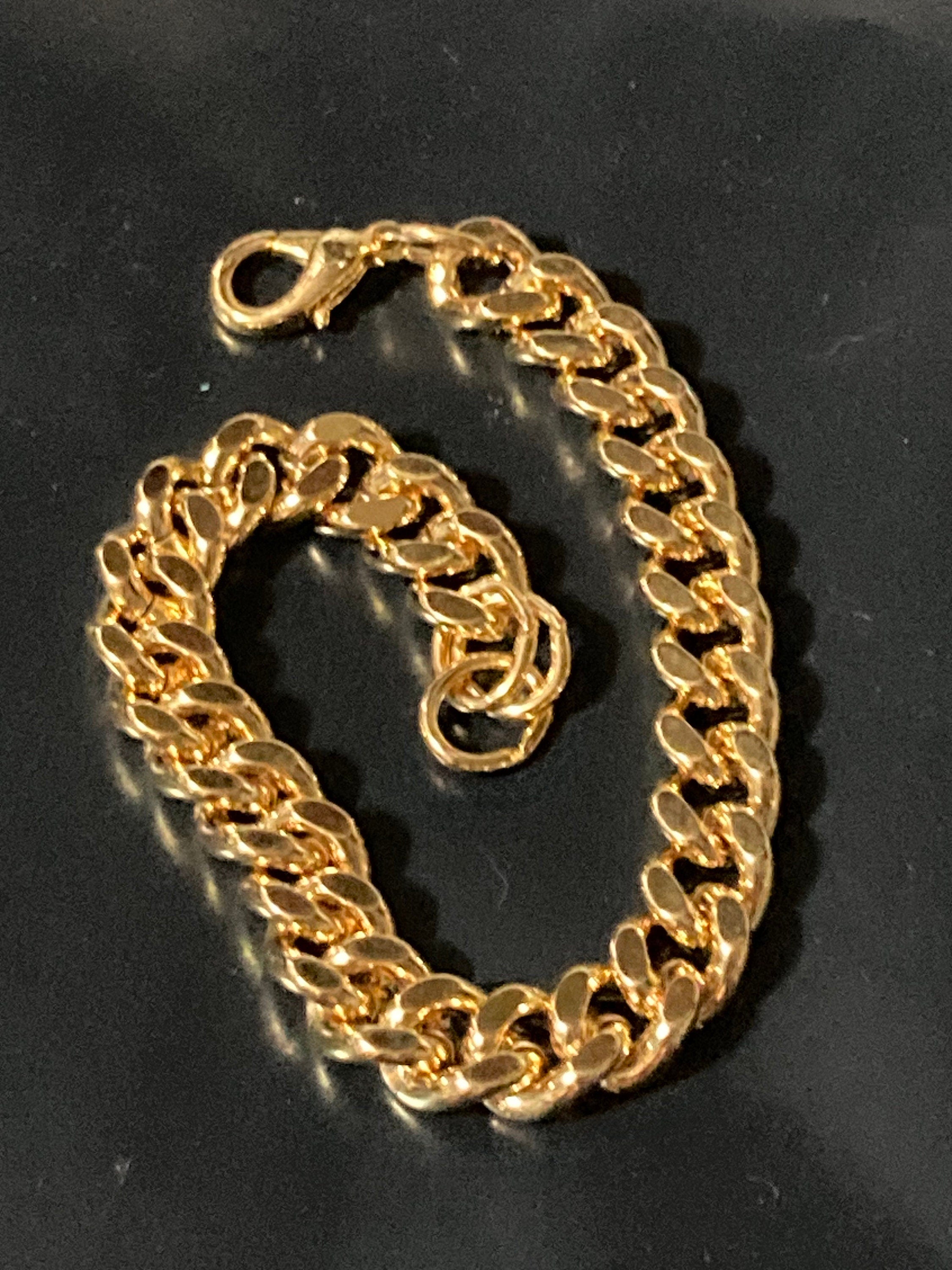 gold plated chunky 8mm wide flat curb link chain bracelet 19cm long