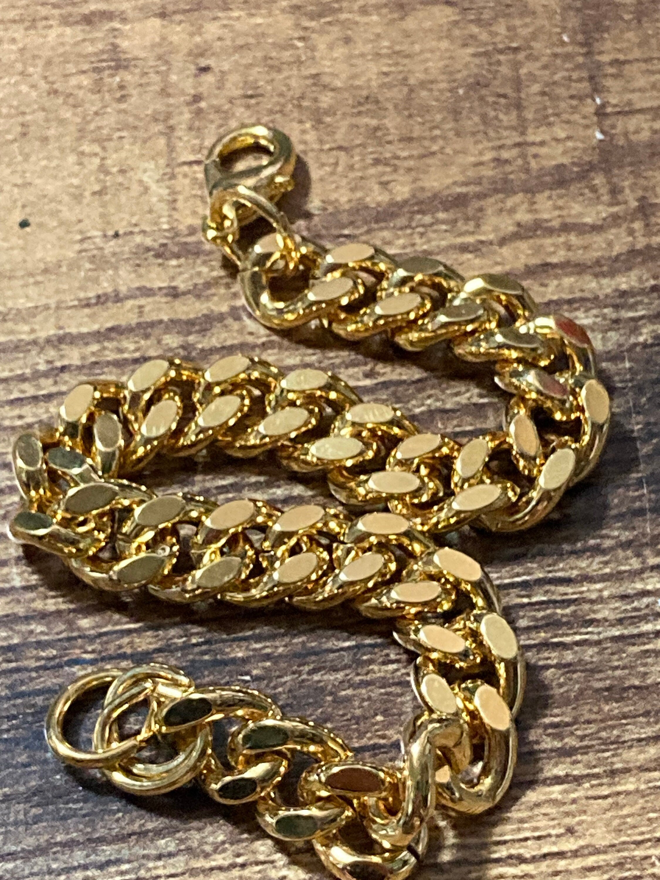 gold plated chunky 8mm wide flat curb link chain bracelet 19cm long