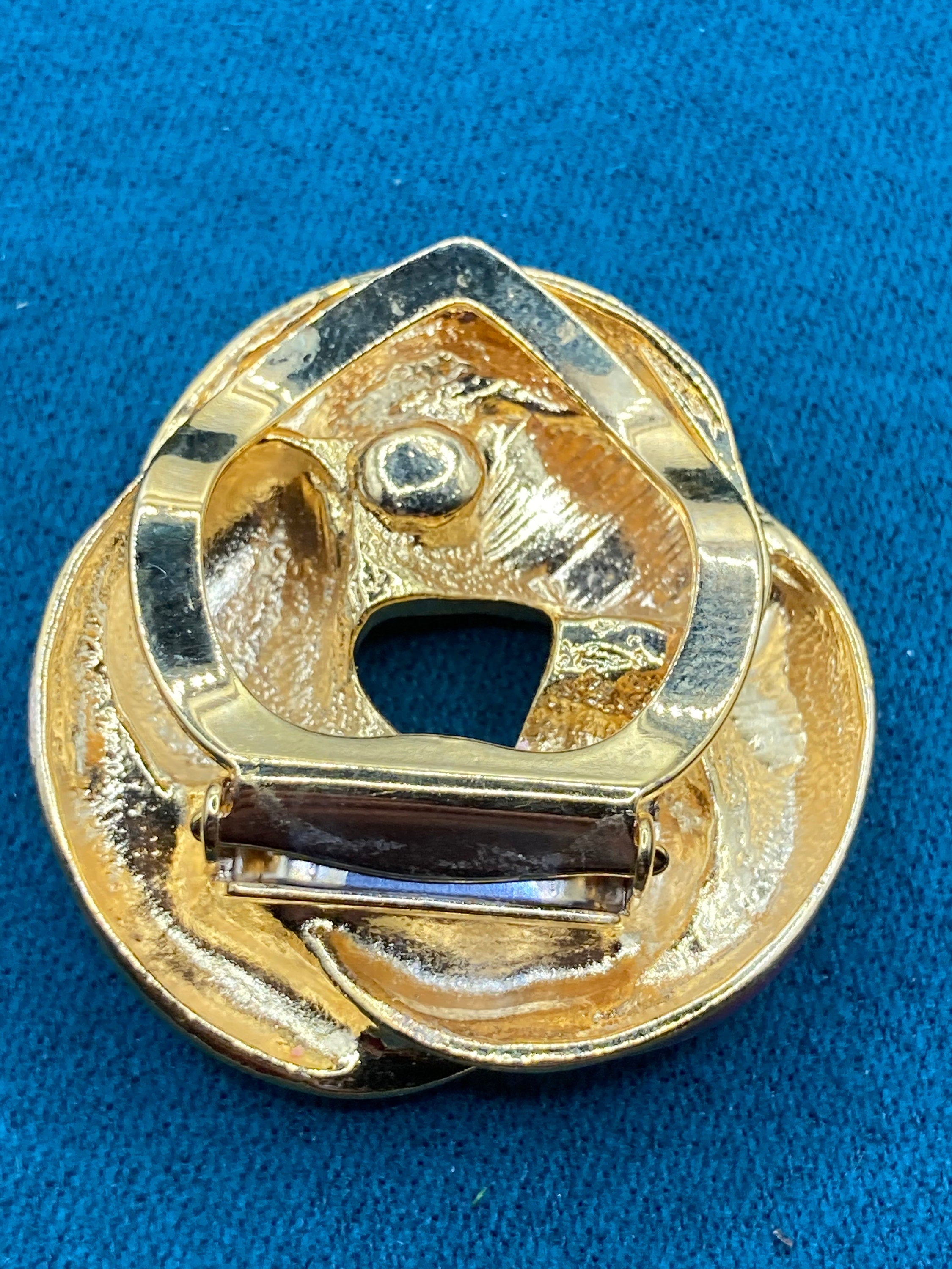 Purple scarf clip True vintage gold plated enamelled eternal knot old shop stock