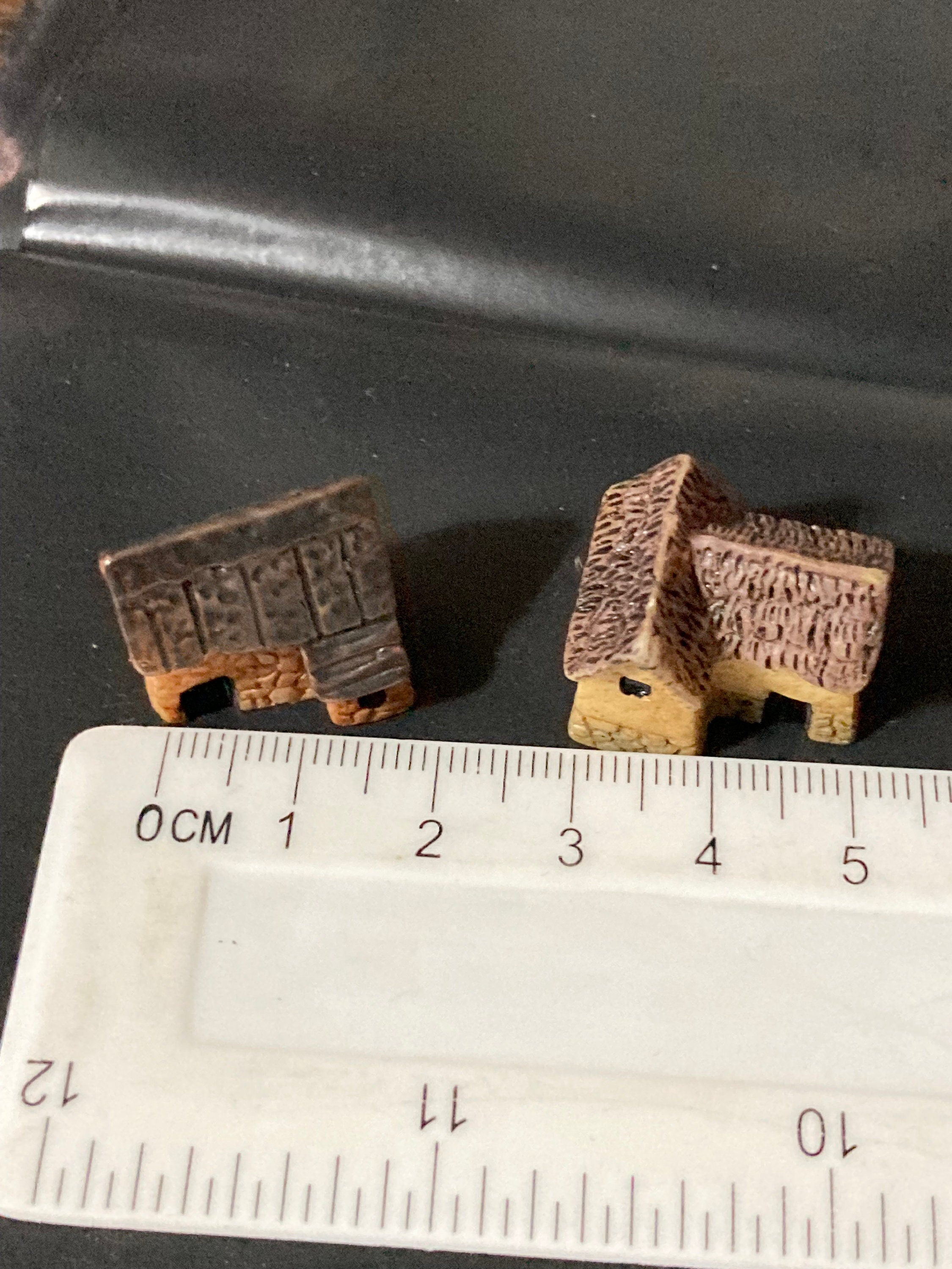 set of 4 miniature plastic Cottages houses cake toppers micro scenery