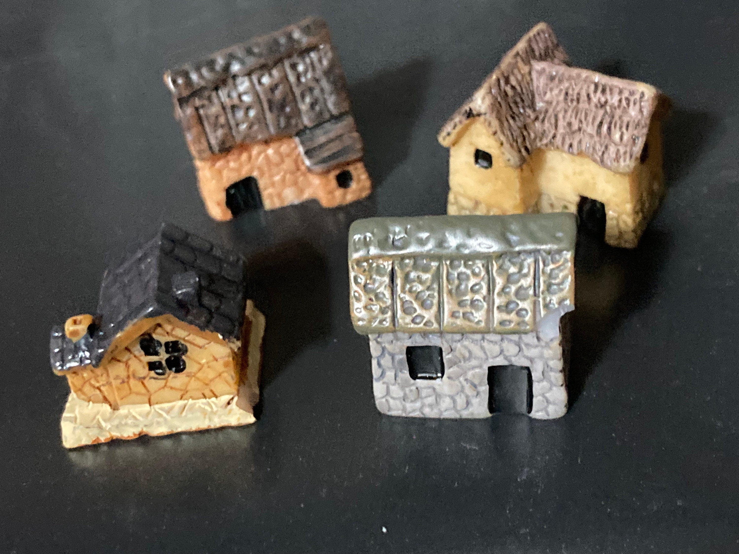 set of 4 miniature plastic Cottages houses cake toppers micro scenery