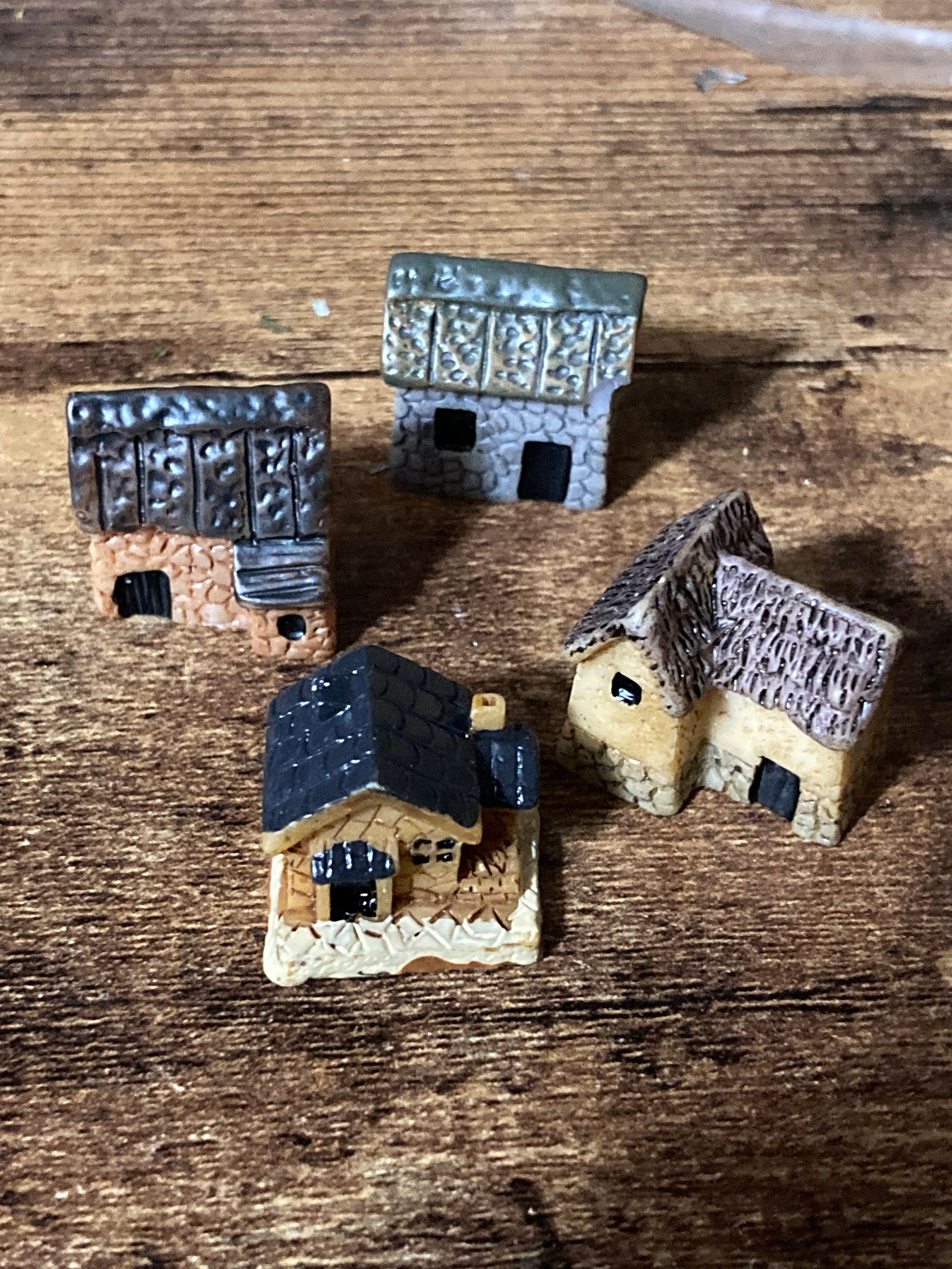 set of 4 miniature plastic Cottages houses cake toppers micro scenery