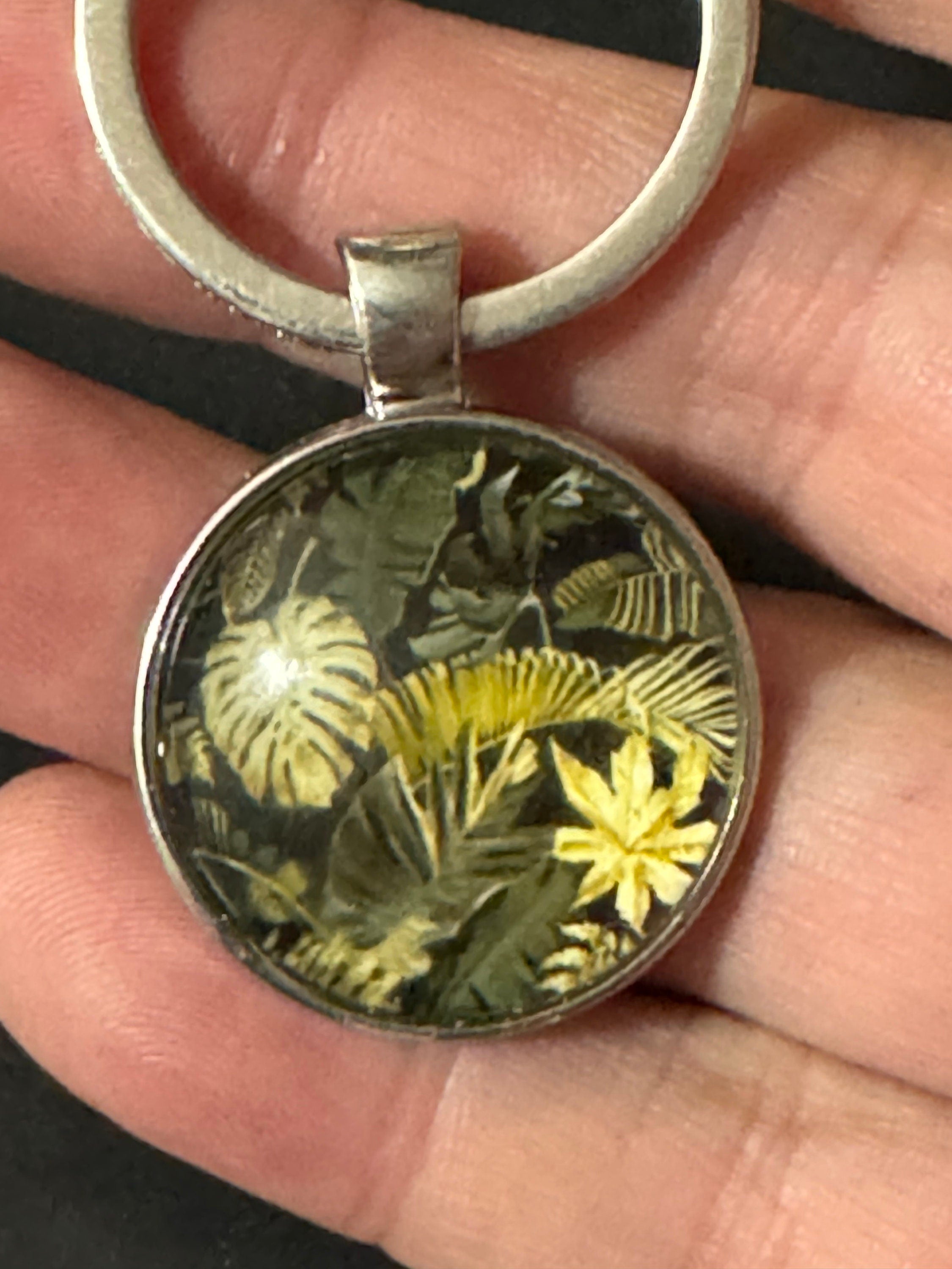 Handmade tropical black gold palm tree leaves silver tone keyring with 25mm glass cabochon