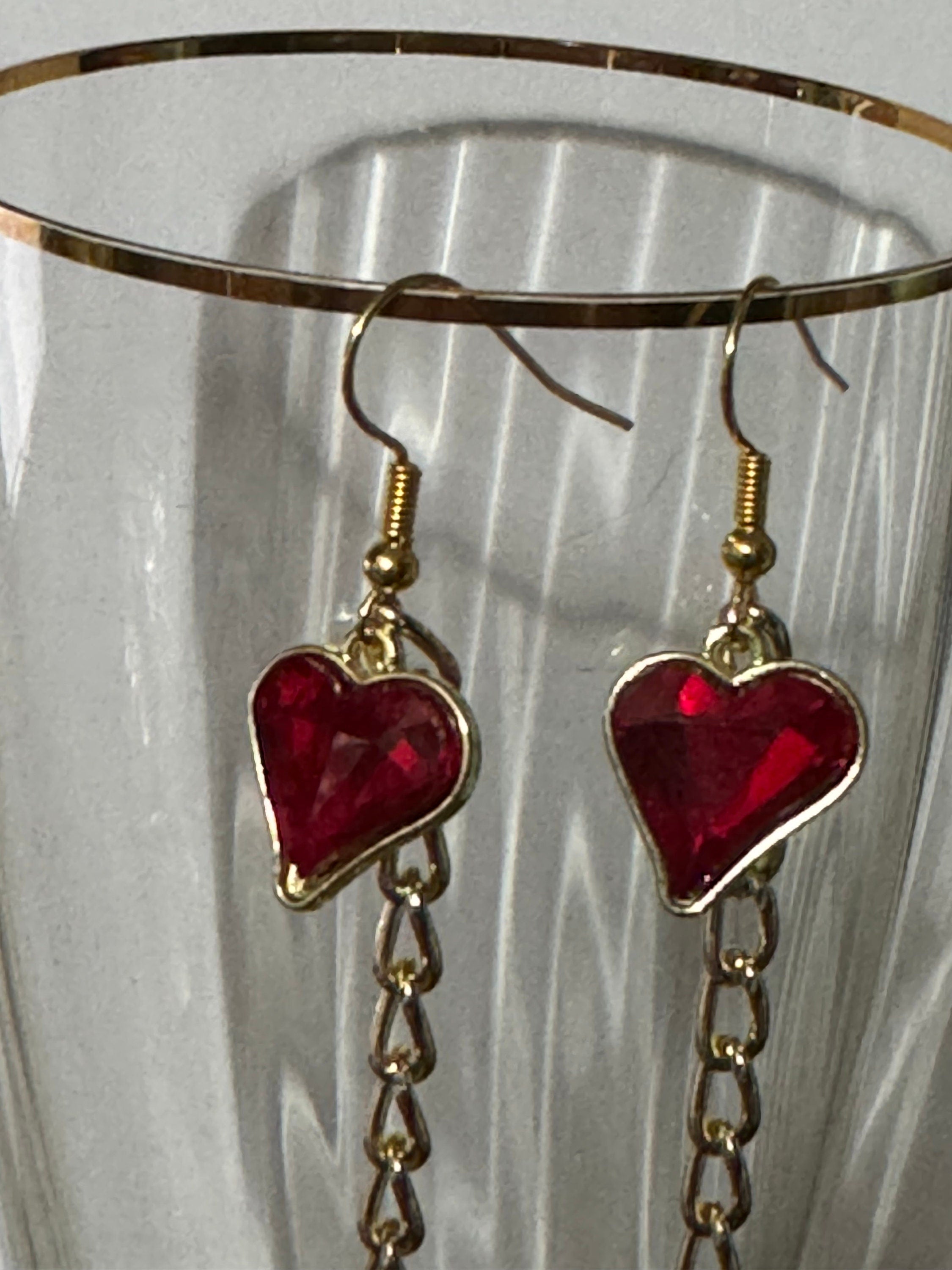 Shoulder grazer 18k gold plated bright red valentines love heart crystal diamanté ornate clover long 10.5cm drop charm earrings