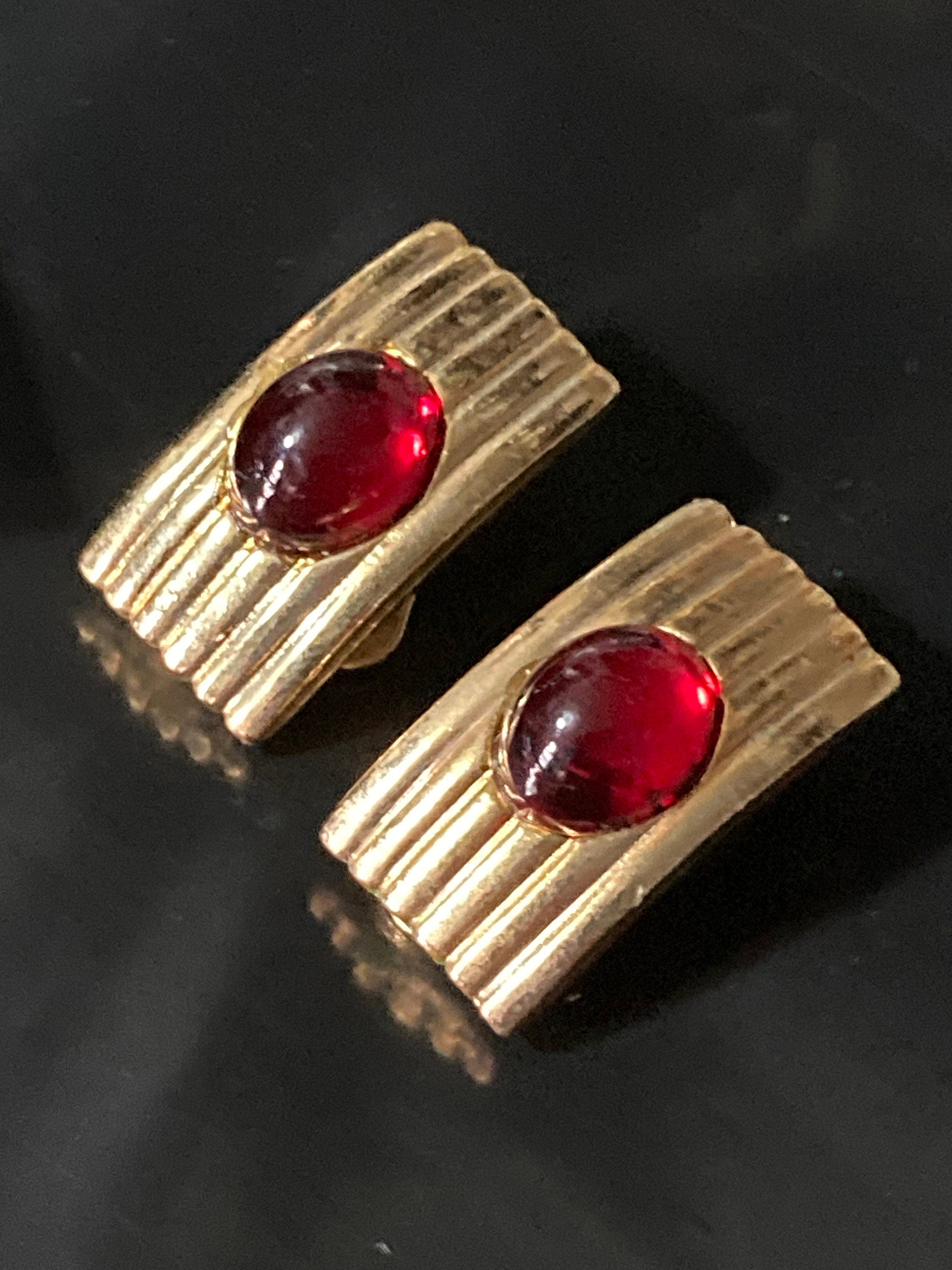 True vintage gold tone red cabochon rectangular clip on earrings, gripoix style genuine period old shop stock