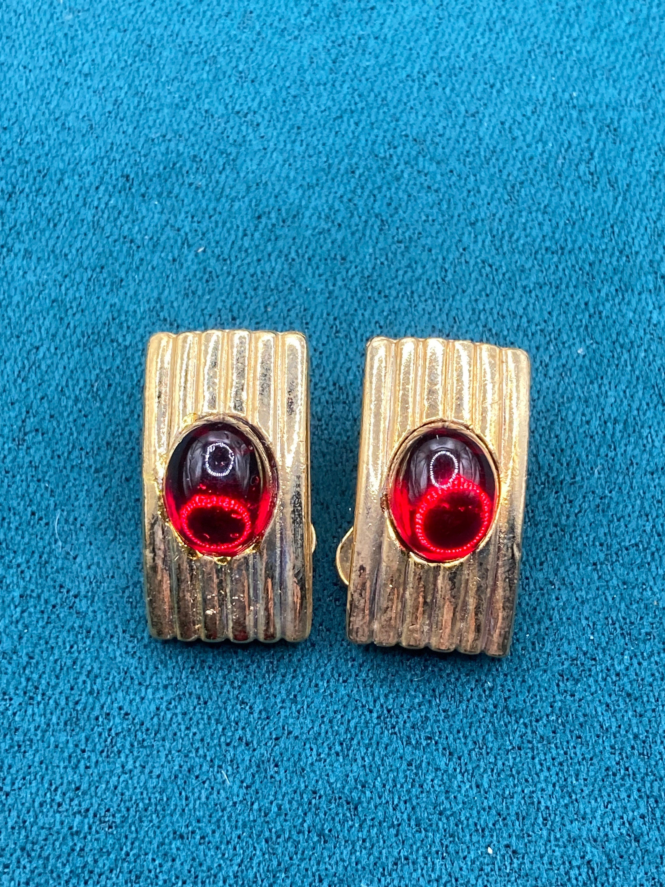 True vintage gold tone red cabochon rectangular clip on earrings, gripoix style genuine period old shop stock