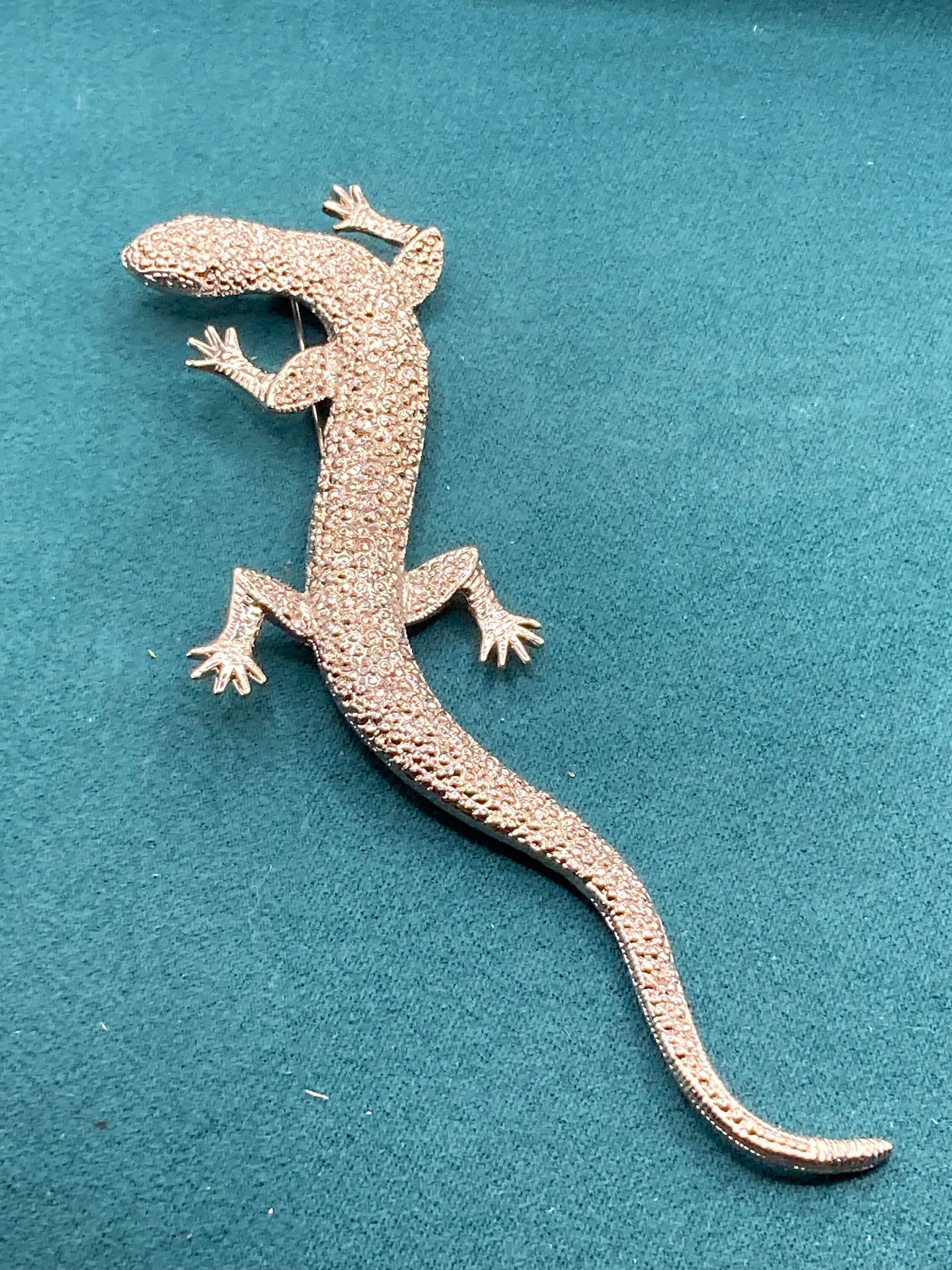 Vintage 15cm large silver tone lizard brooch for a coat reptile
