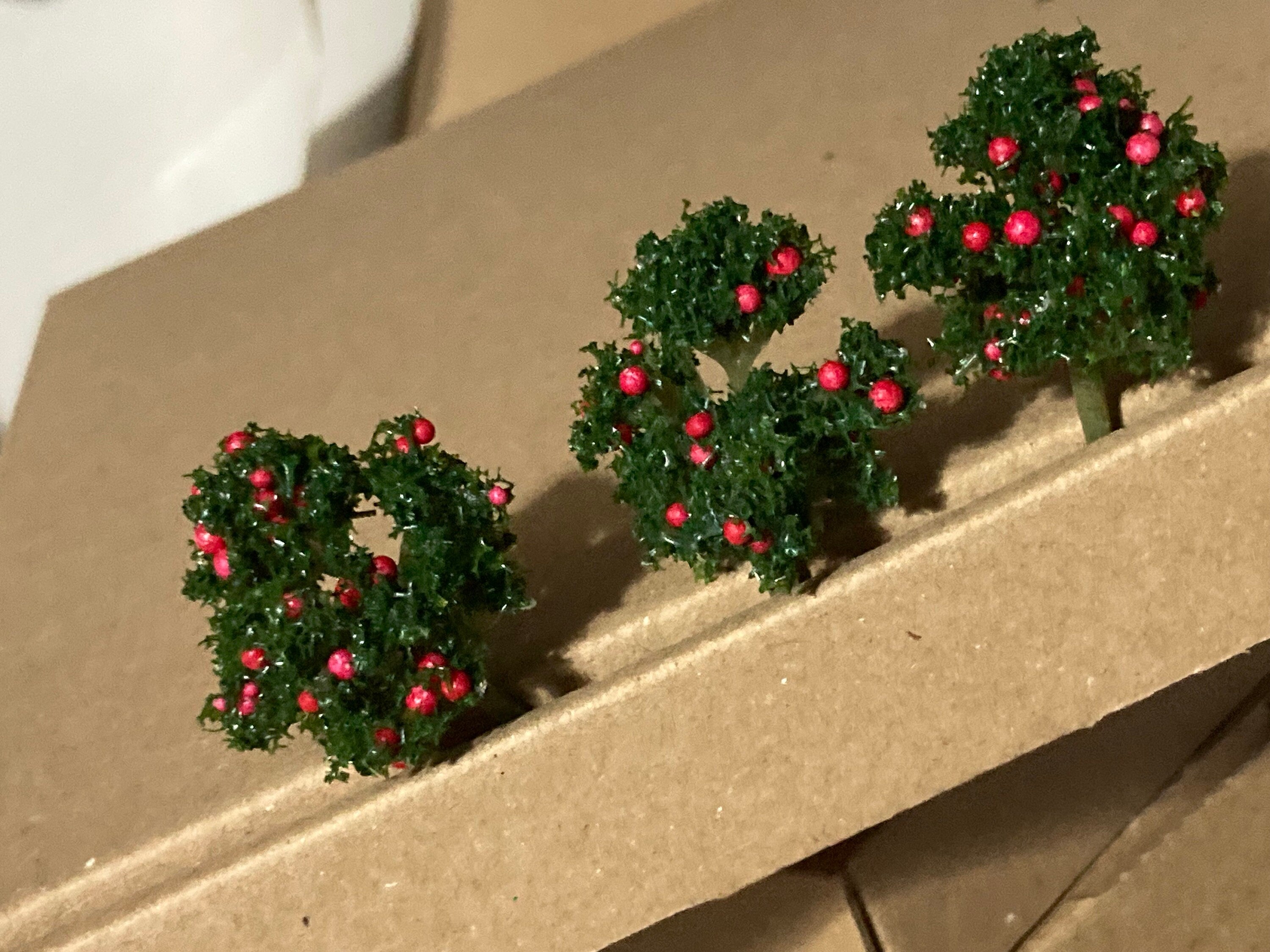 Miniature Apple Tree Cake Toppers: Micro Landscape Scenery (3 Pieces)