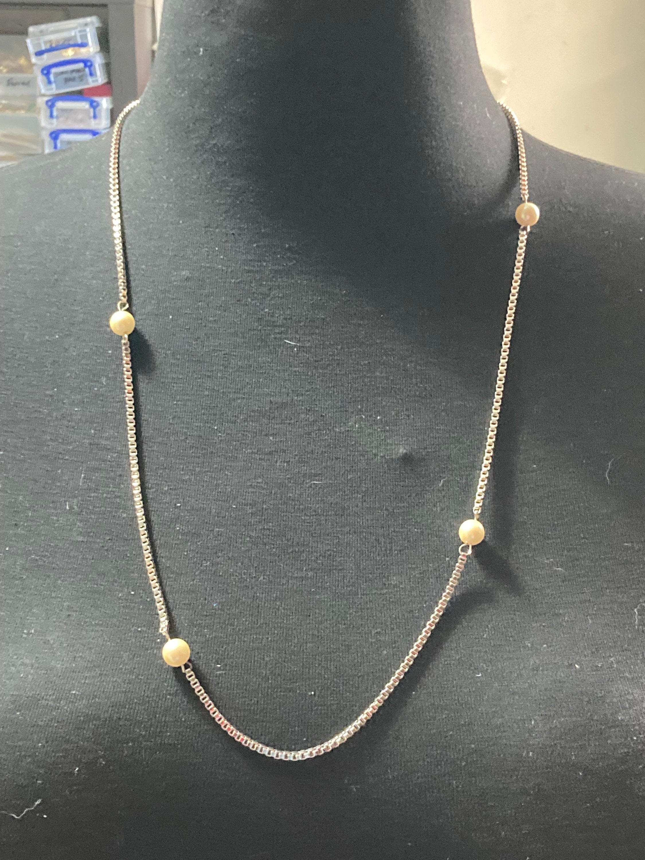 1970s Vintage Silver Plated Faux Pearl Station Necklace - 29”