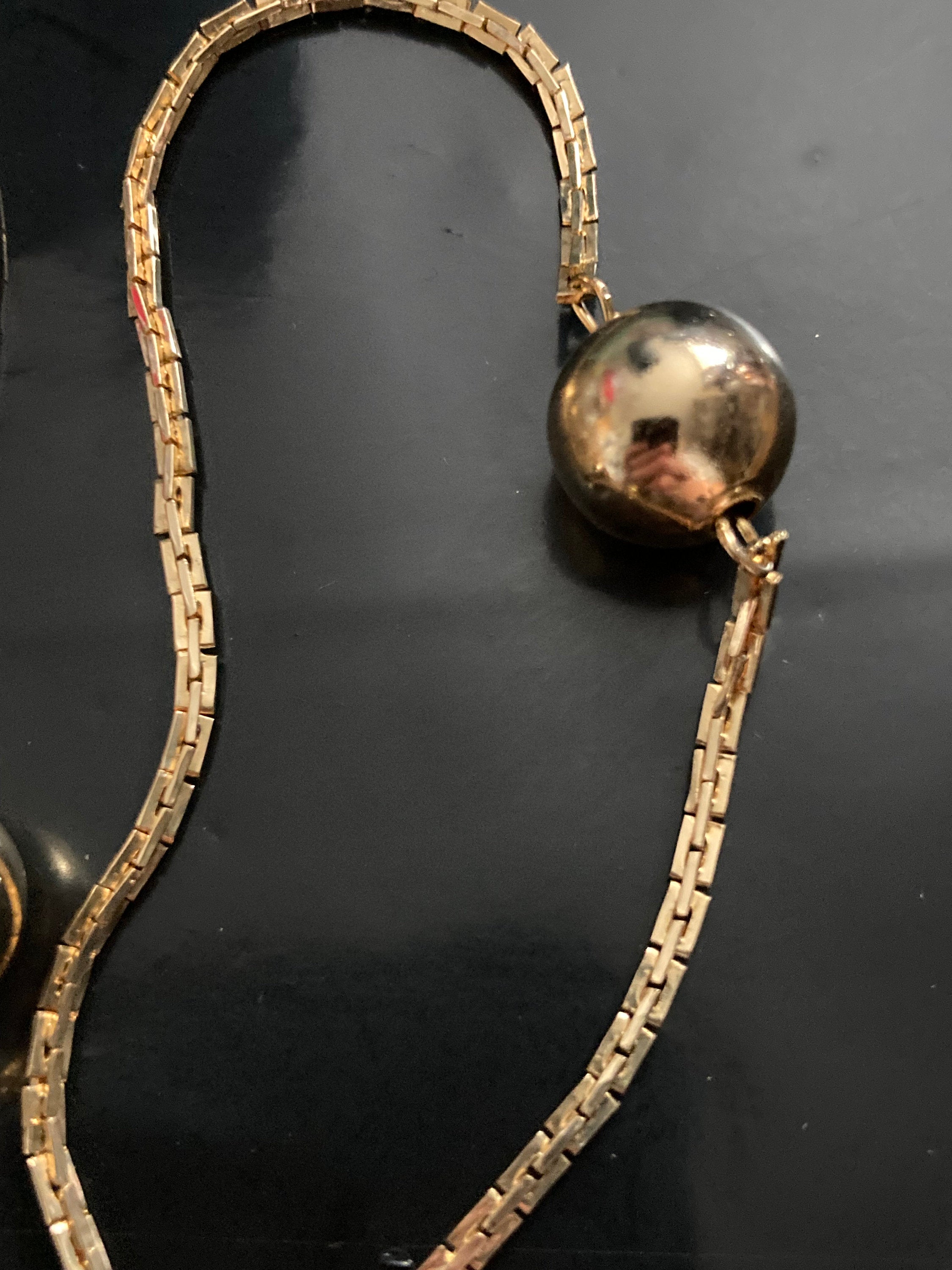 24” 80cm long 1980s thick gold plated ball station link chain necklace