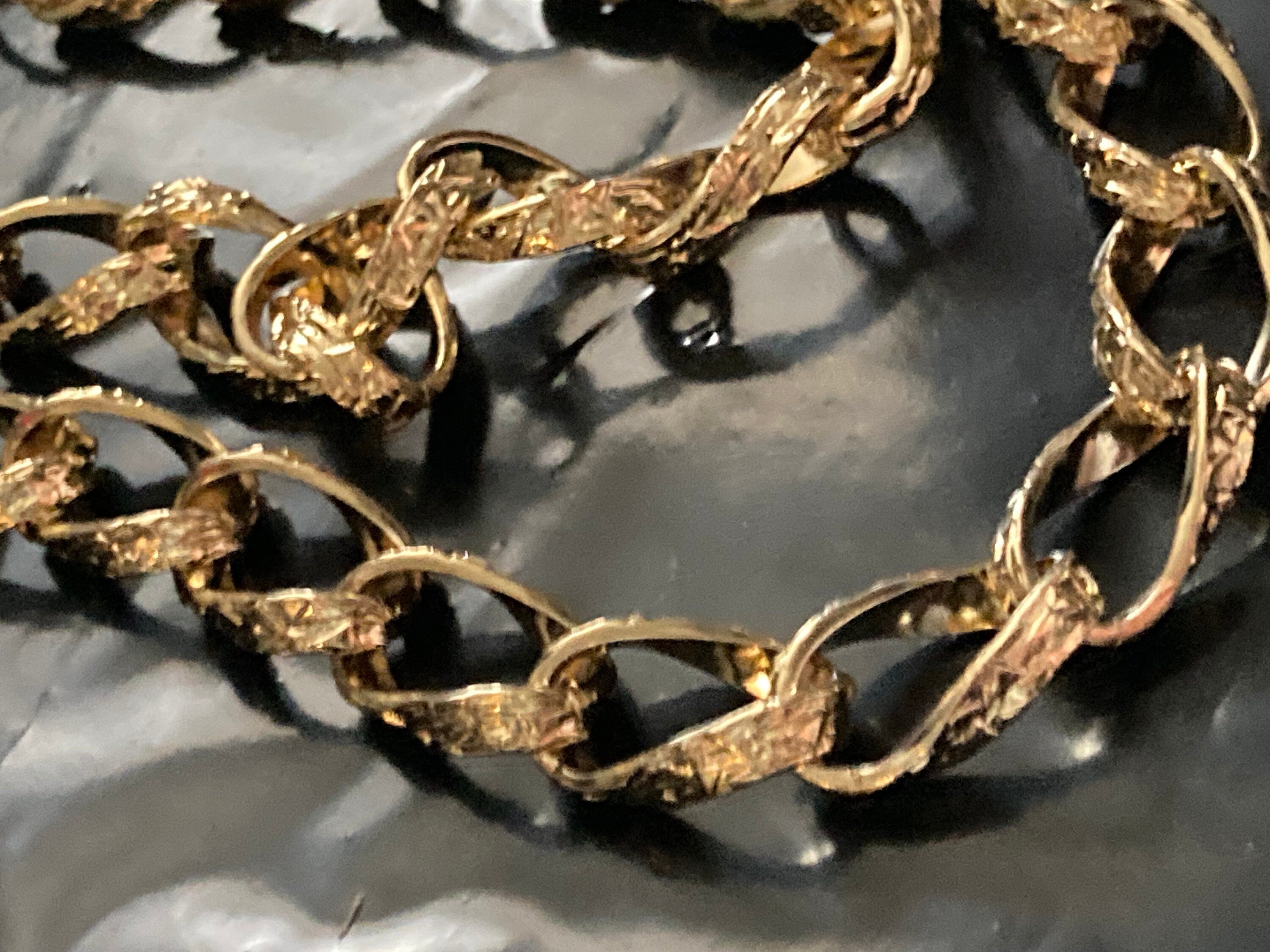 75cm 29.5 inch long 1980s chunky gold plated etched wide fancy link curb chain necklace for layering