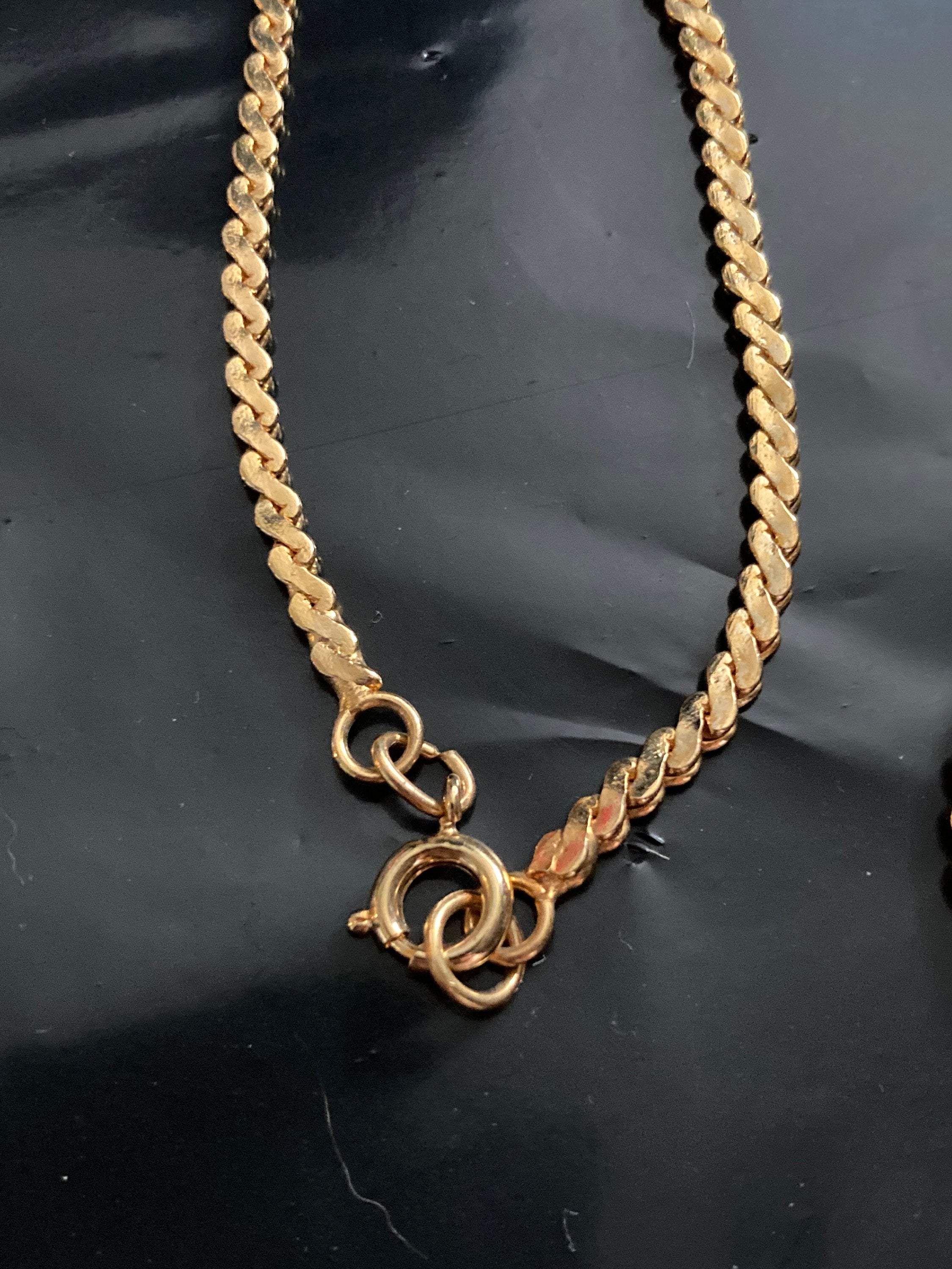Vintage 1970s gold plated serpentine chain crystal drop necklace