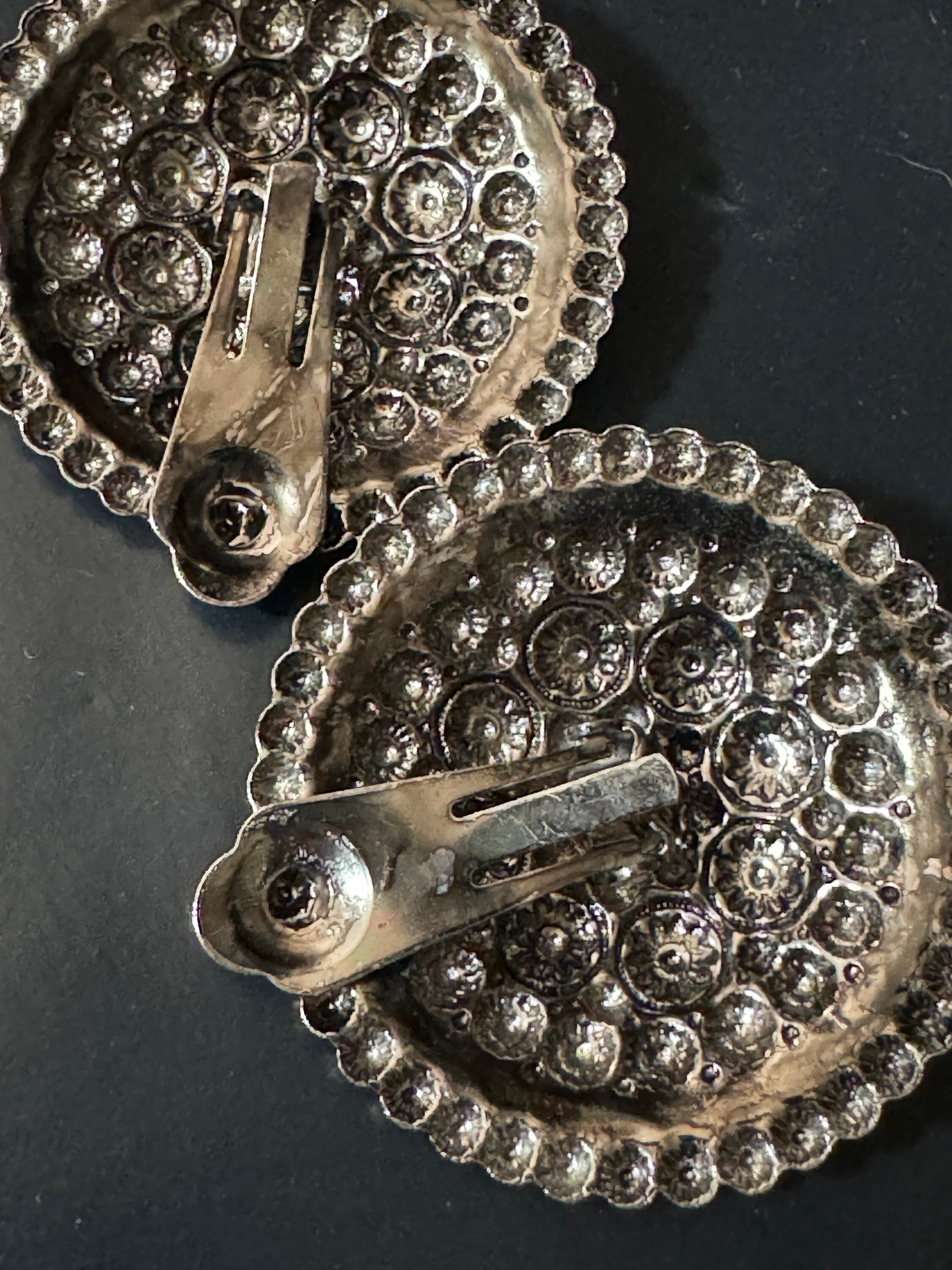 True vintage oversized Etruscan Silver metal 4cm round disc button earrings genuine period old shop stock