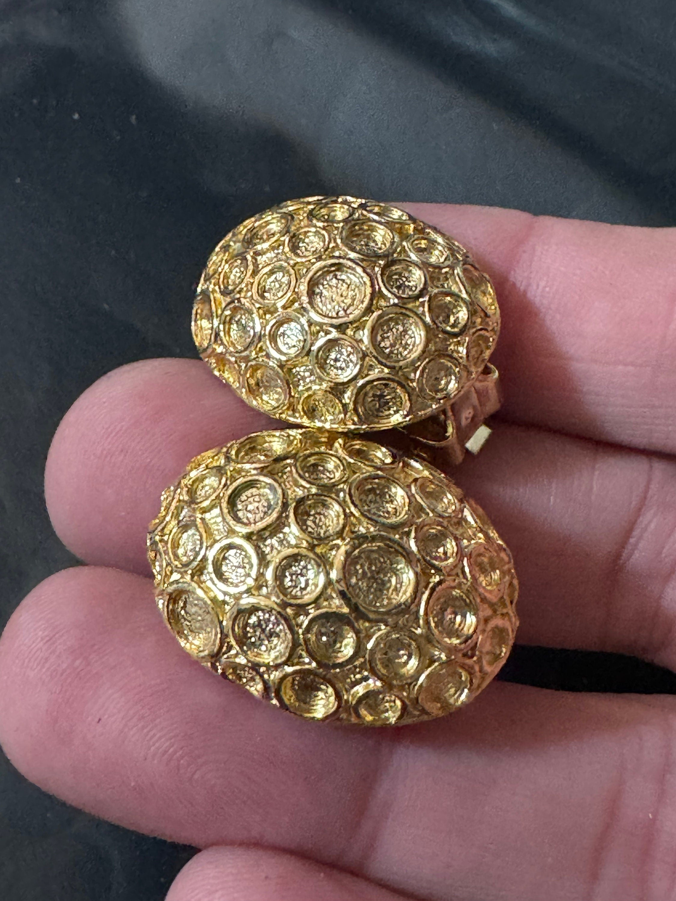 1970s modernist brutalist gold tone Oval textured clip on stud earrings