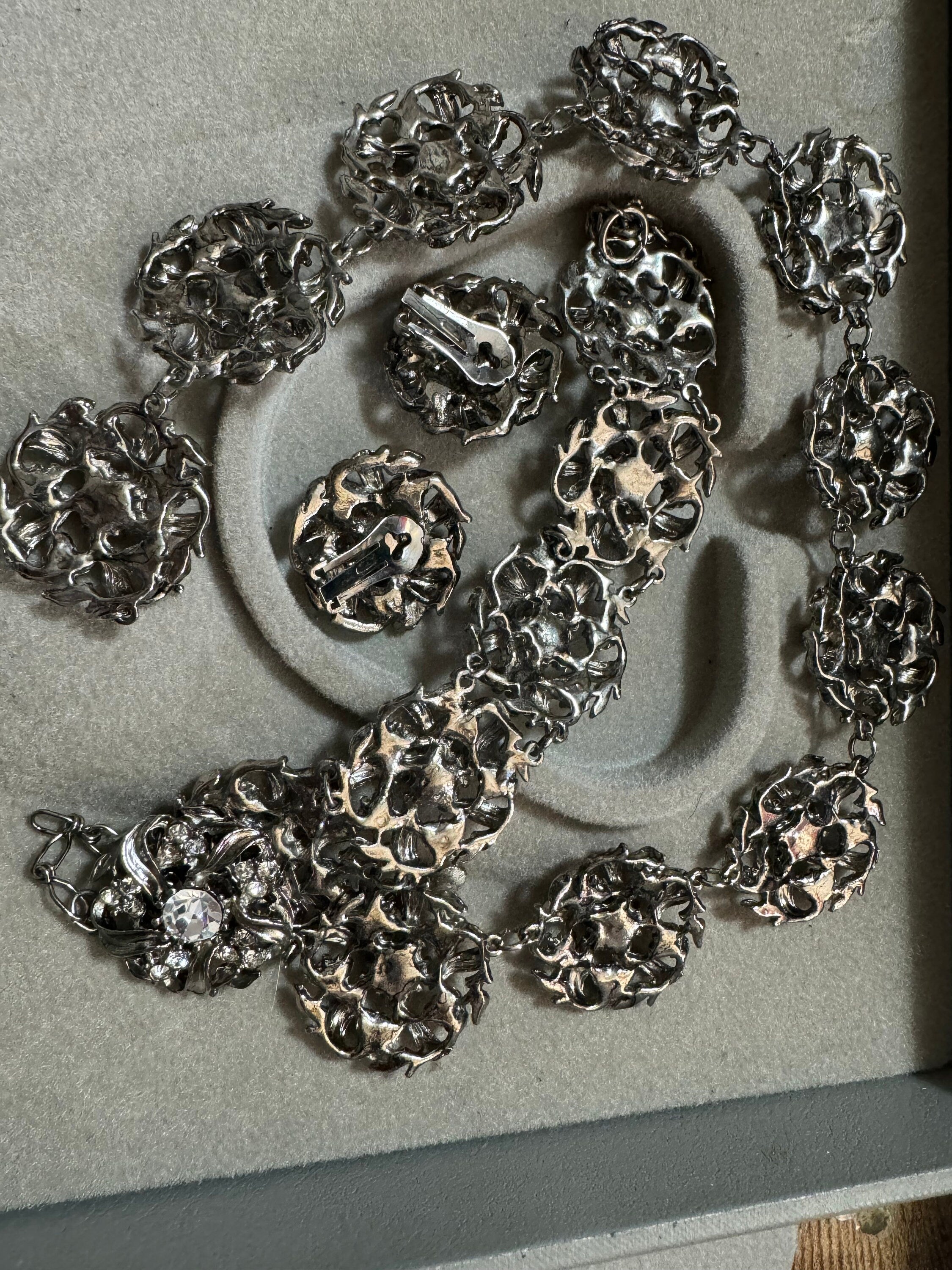 Vintage Diamanté Jewellery Set: Silver Tone Necklace, Bracelet & Earrings