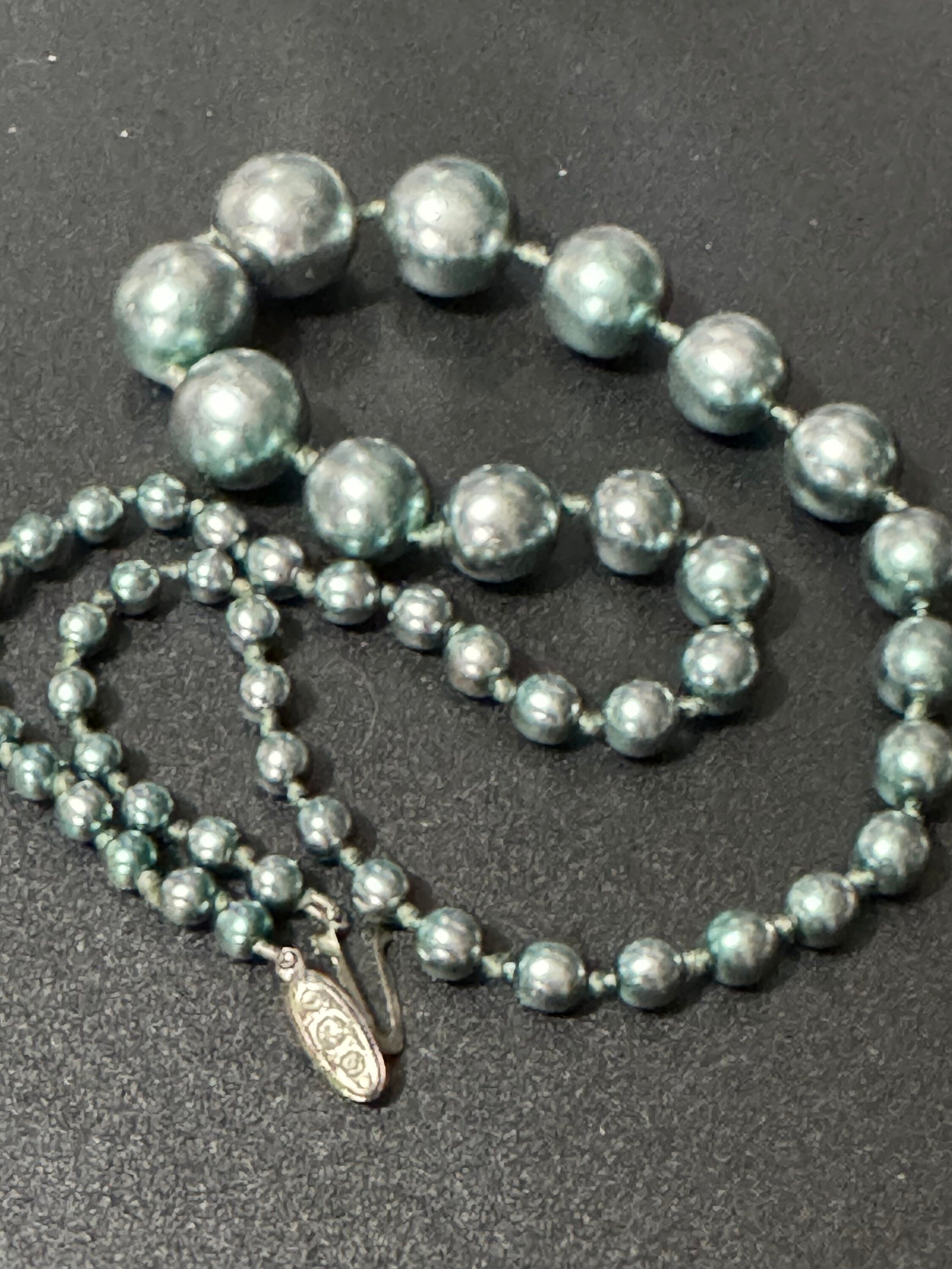 Vintage blue glass knotted graduated pearl necklace 51cm