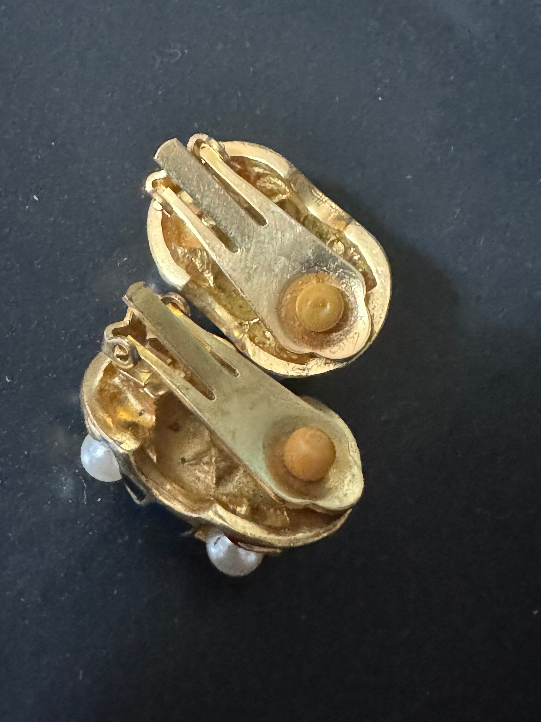 green blue enamel Pearl clip on earrings, gold tone