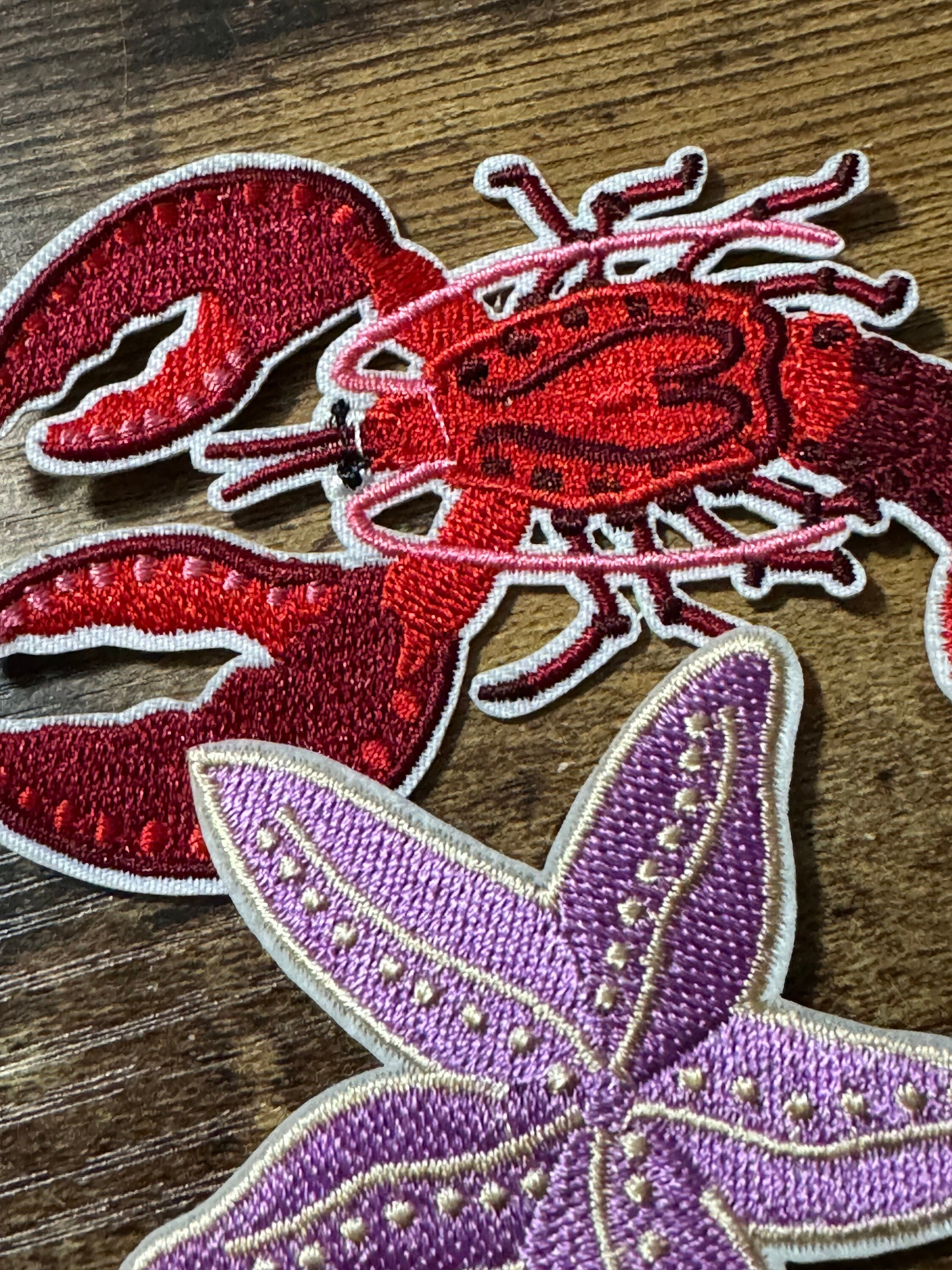 Red Lobster Iron-On Patch: Nautical Embroidered Appliqué (8.8cm)
