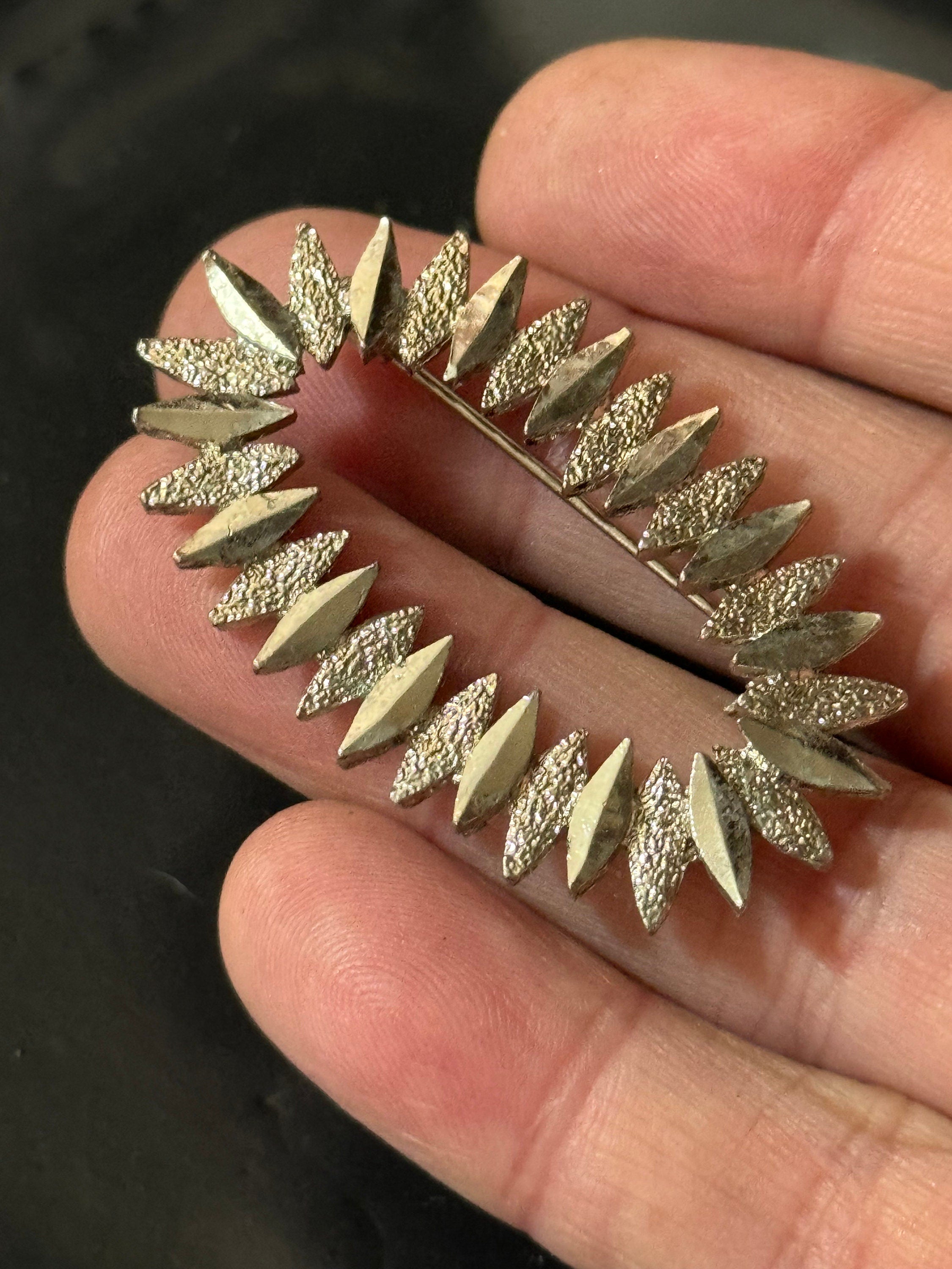 silver abstract oval brutalist brooch, vintage 1970s