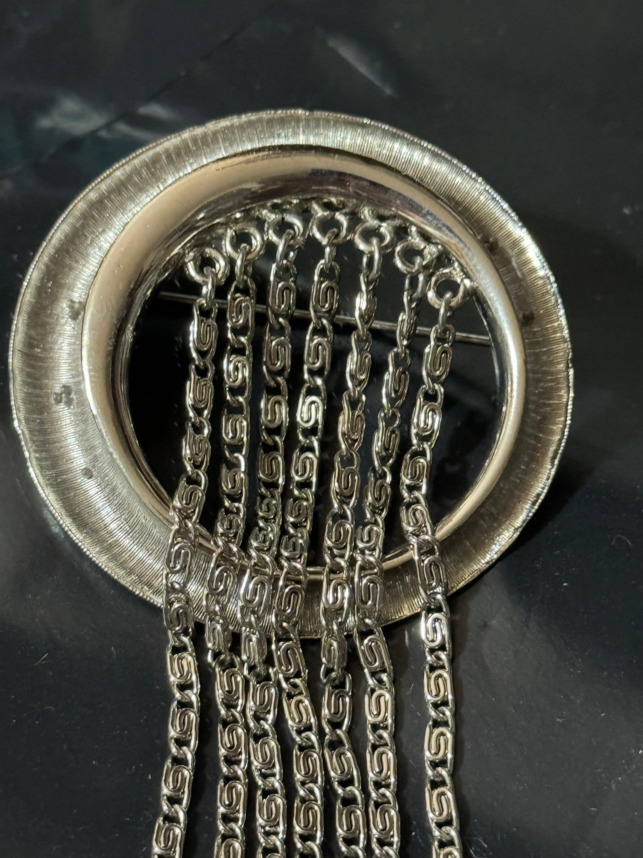 True vintage 1970s modernist large Gold tone abstract chain link tassel brooch 9cm