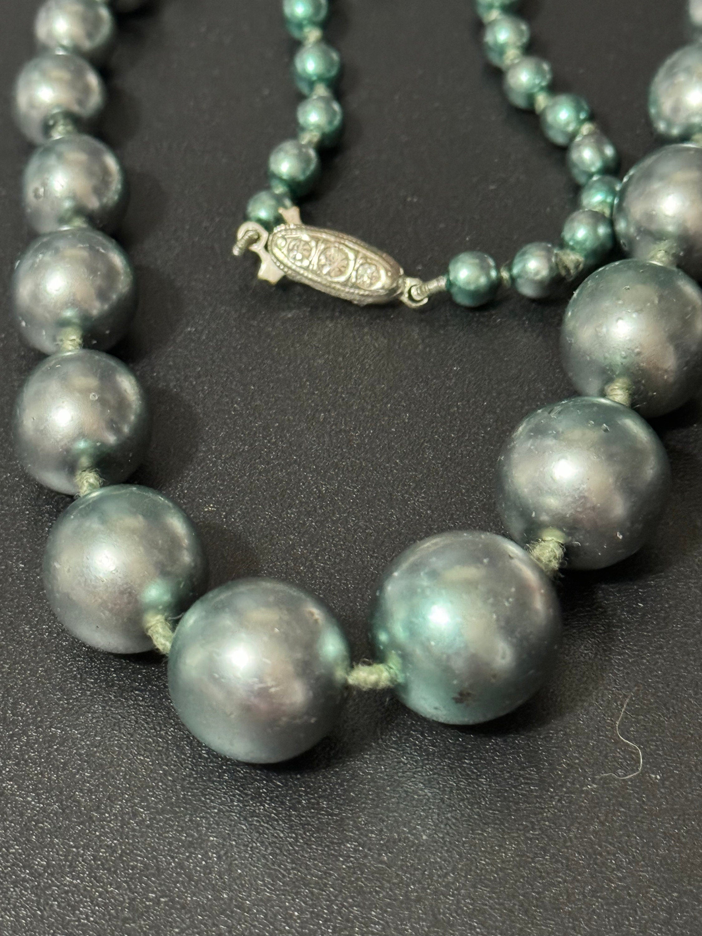 Vintage blue glass knotted graduated pearl necklace 51cm
