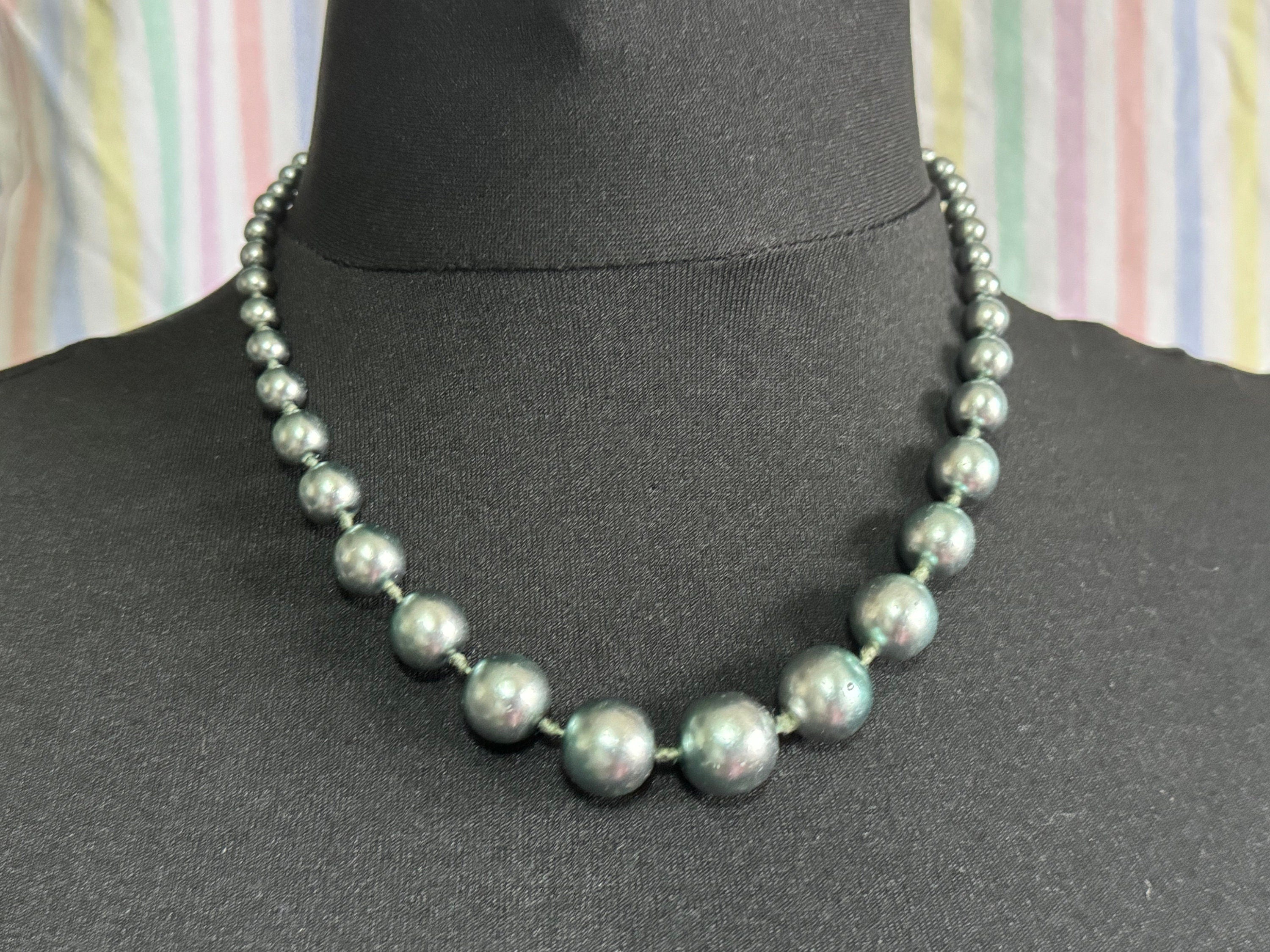 Vintage blue glass knotted graduated pearl necklace 51cm