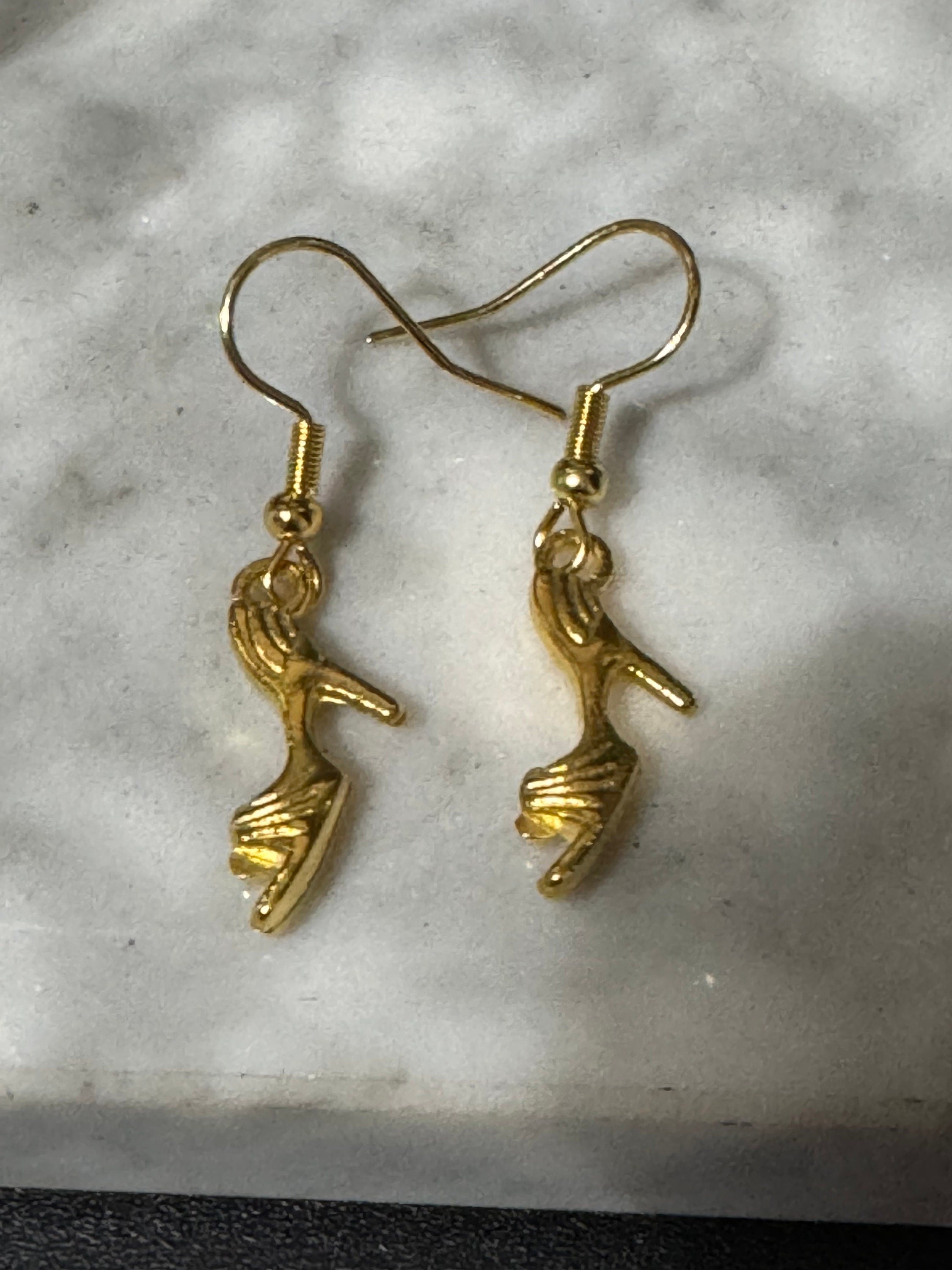 Gold tone stiletto high heeled shoe drop earrings for pierced ears