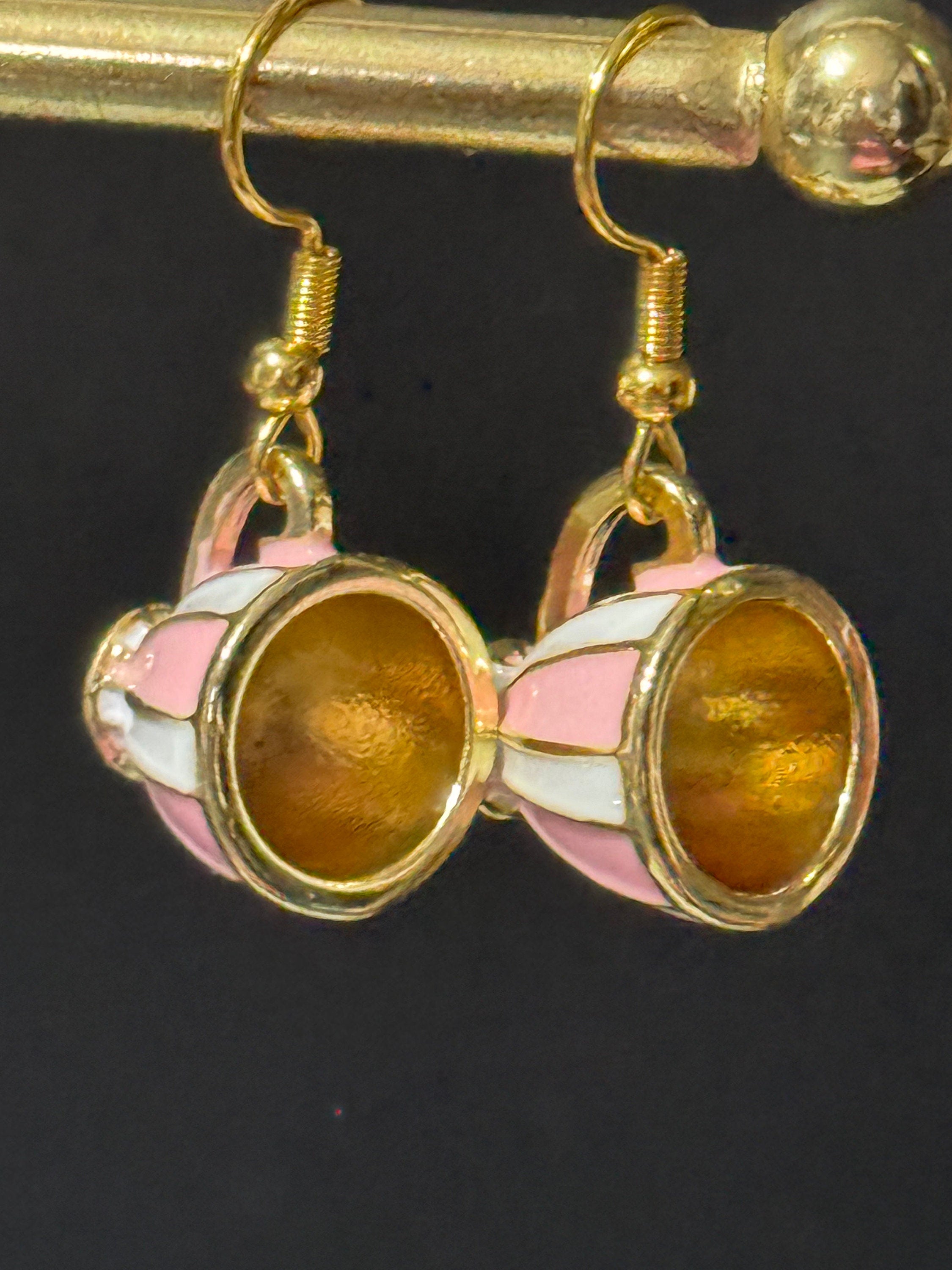 Pink and white stripes gilded tea cup novelty drop earrings Vintage tea-party