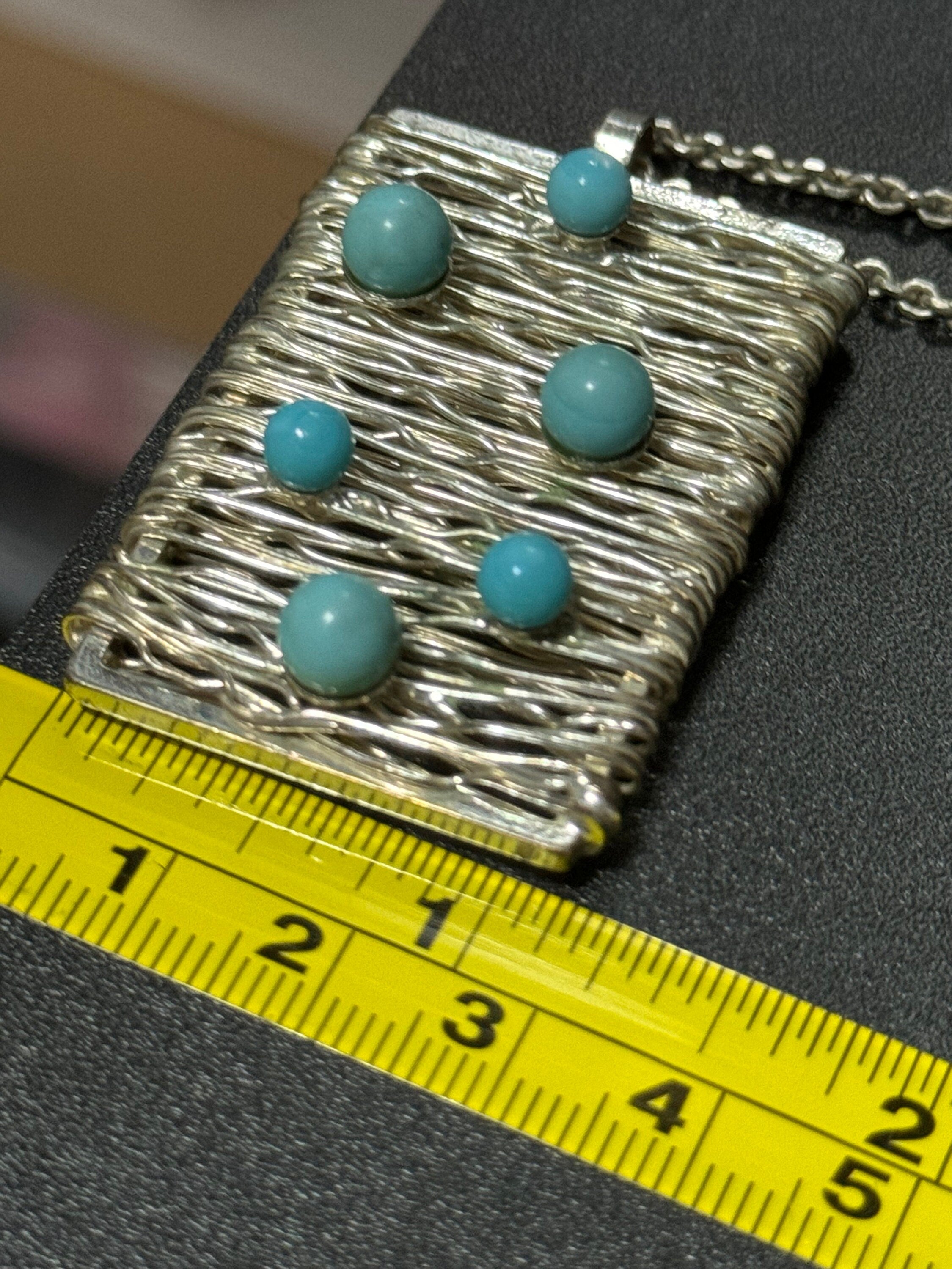 Vintage 1970s 925 Sterling Silver brutalist wirework pendant on chain necklace with turquoise blue gemstones