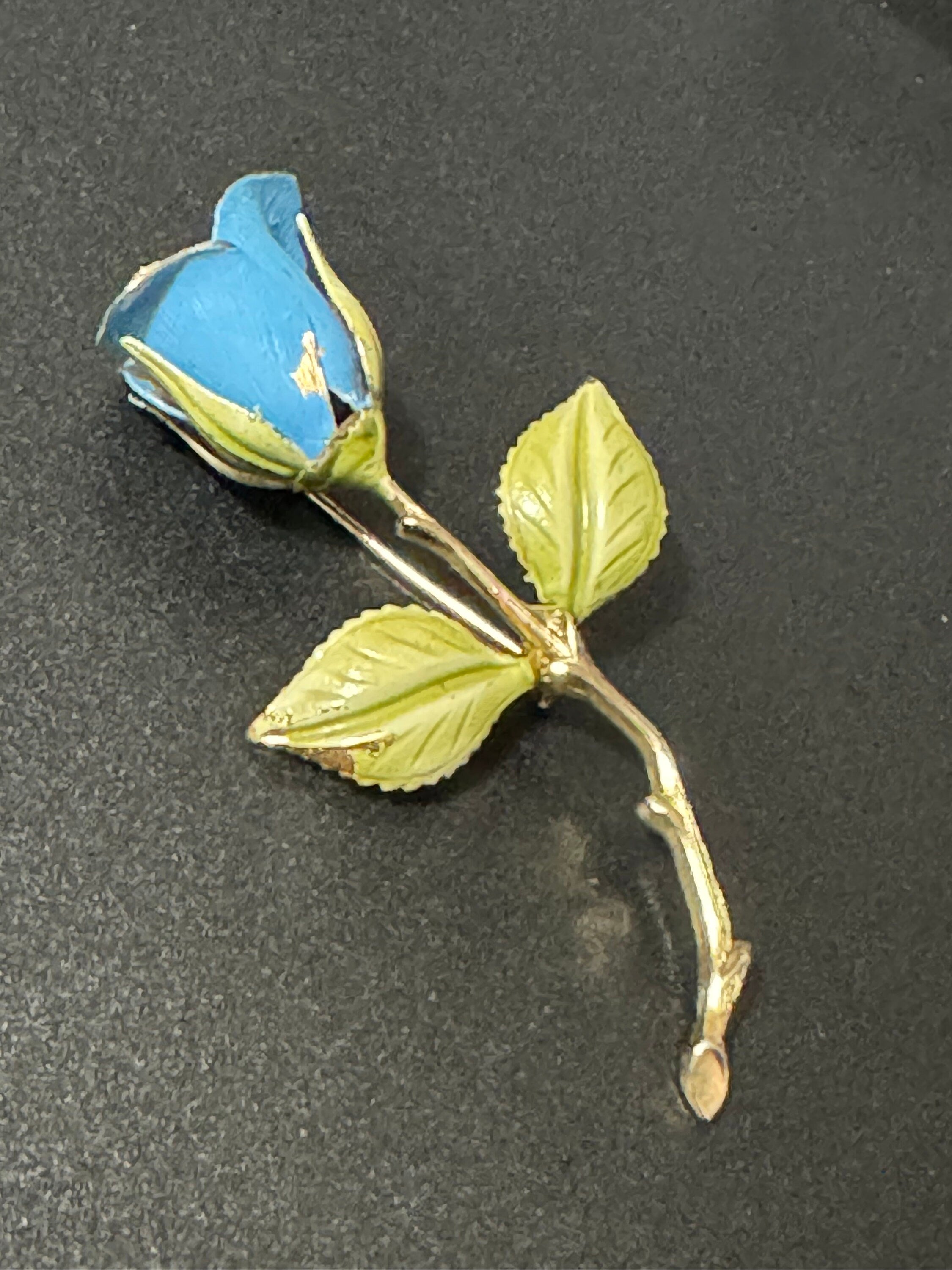 Vintage large 7cm gold tone blue enamel rose brooch
