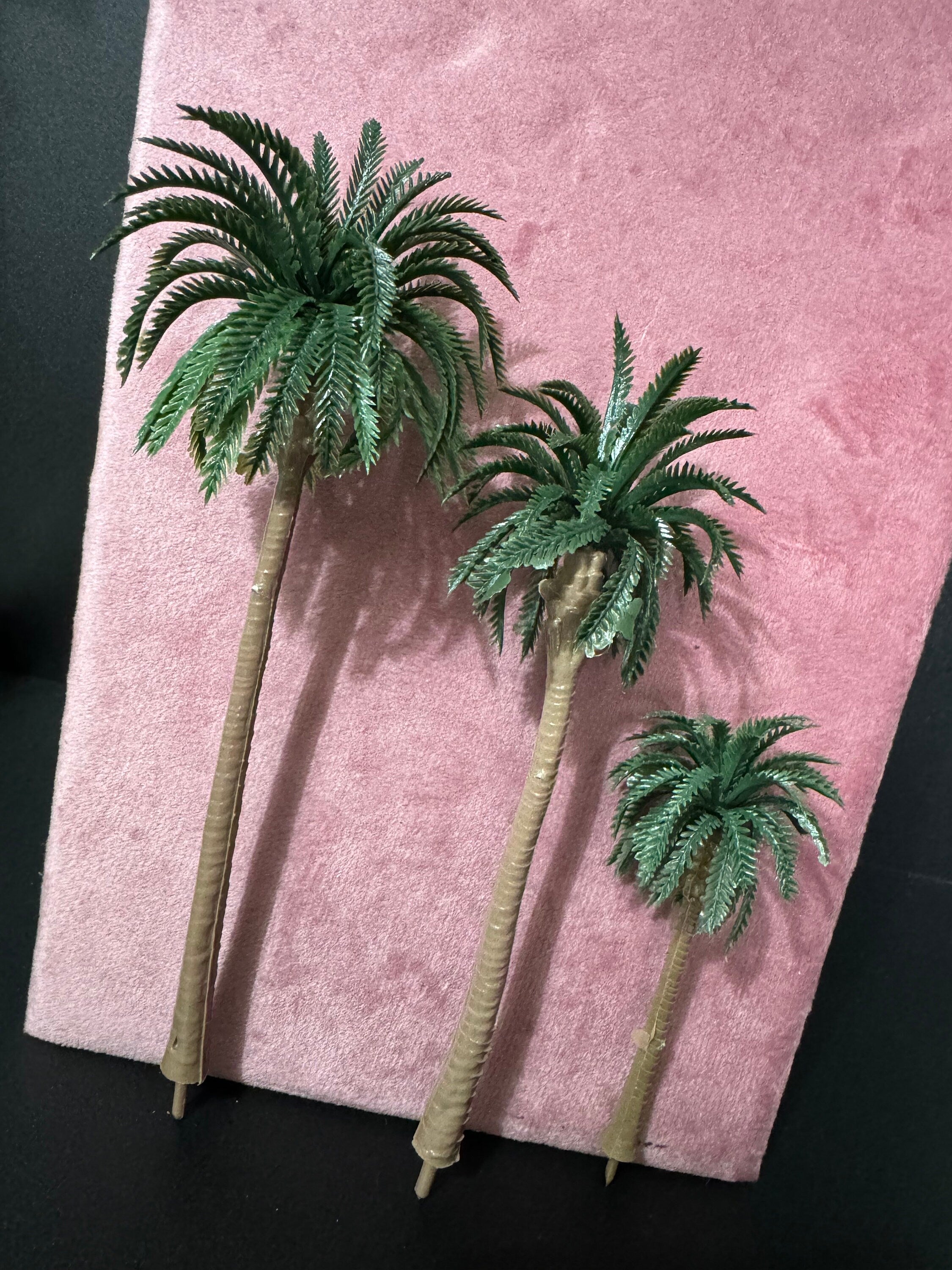 Miniature Palm Tree Cake Topper: Tropical Island Decoration (16cm)