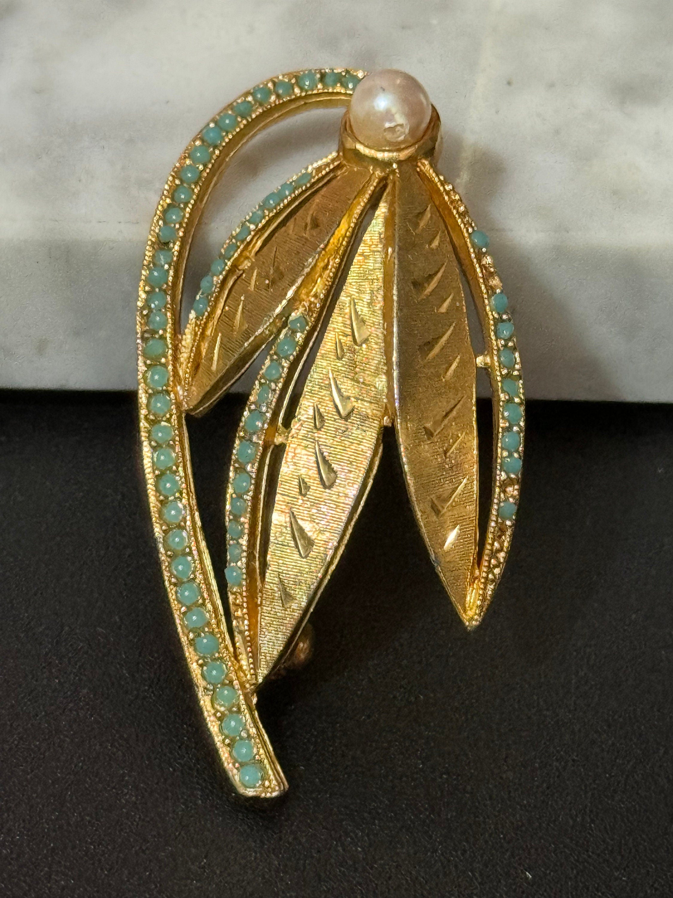 vintage modernist gold tone turquoise nano beaded abstract floral snowdrop brooch