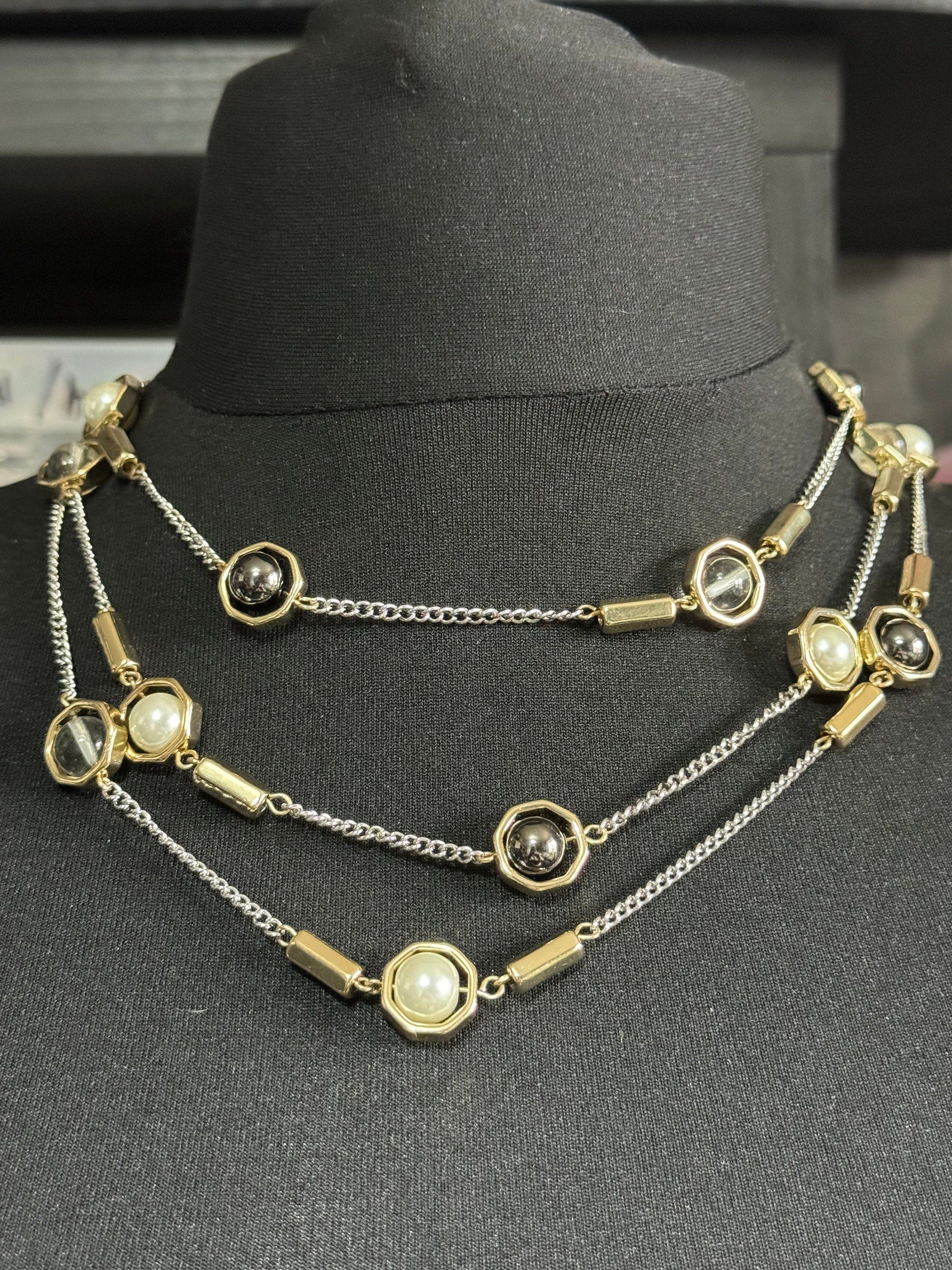 Vintage multi strand cream grey pearl necklace