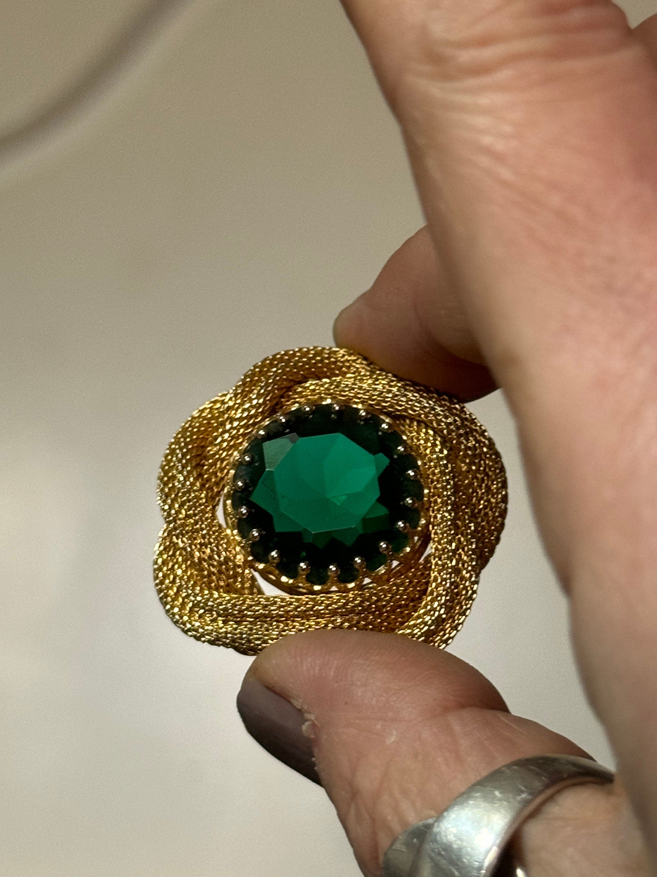 vintage modernist gold tone Green glass mesh brooch 4cm