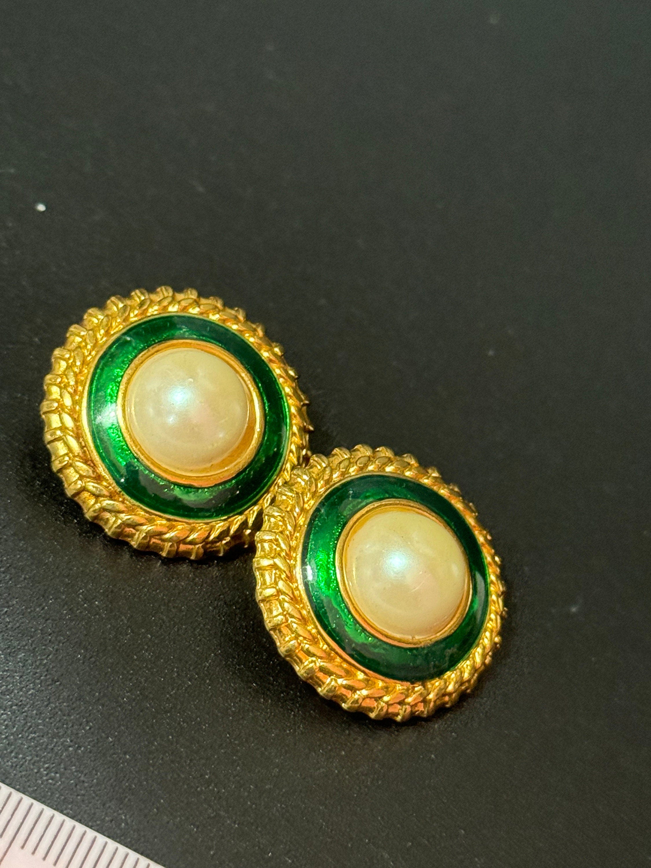 Vintage Retro 1980s Green enamel and Faux Pearl Cabuchon Clip On Gold Tone Stud Earrings Statement Runway Fashion Studs