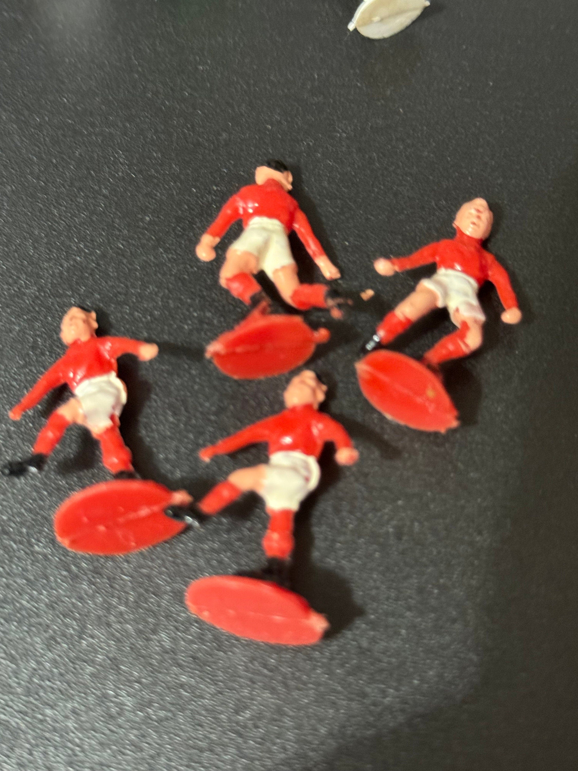 Vintage retro boys dads men’s football team cake toppers players ref and goals football cake birthday