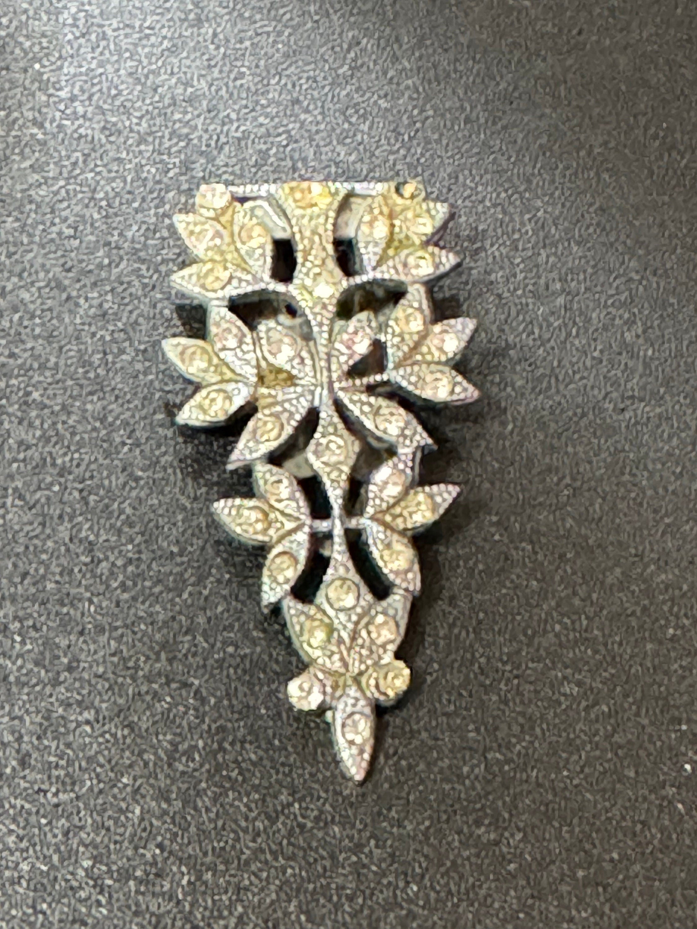 1 x Art Deco clear diamante Dress Clip Clothing