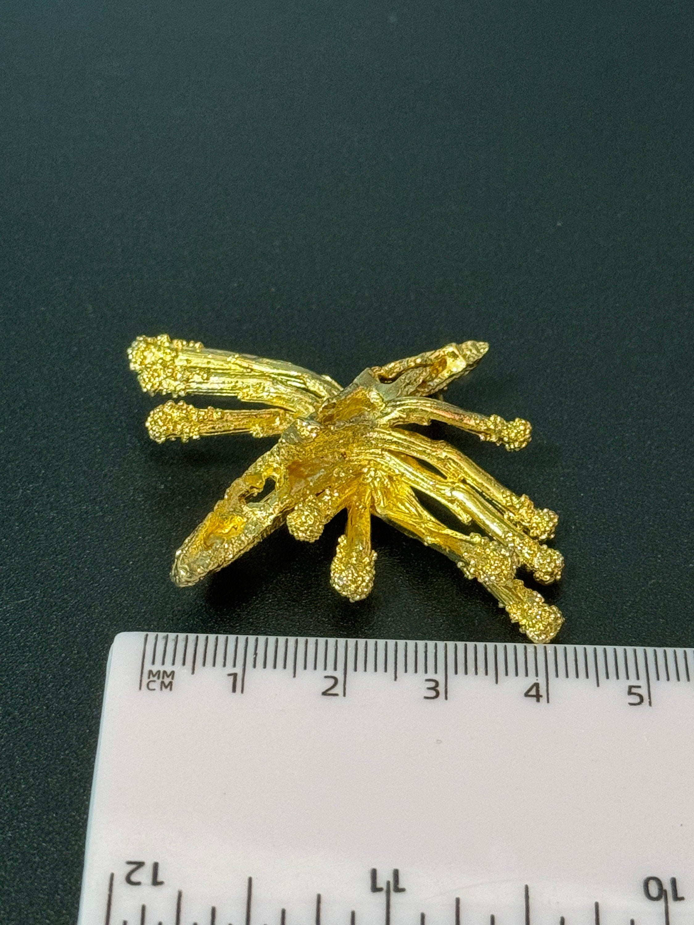 vintage modernist gold tone abstract textured spiked brooch