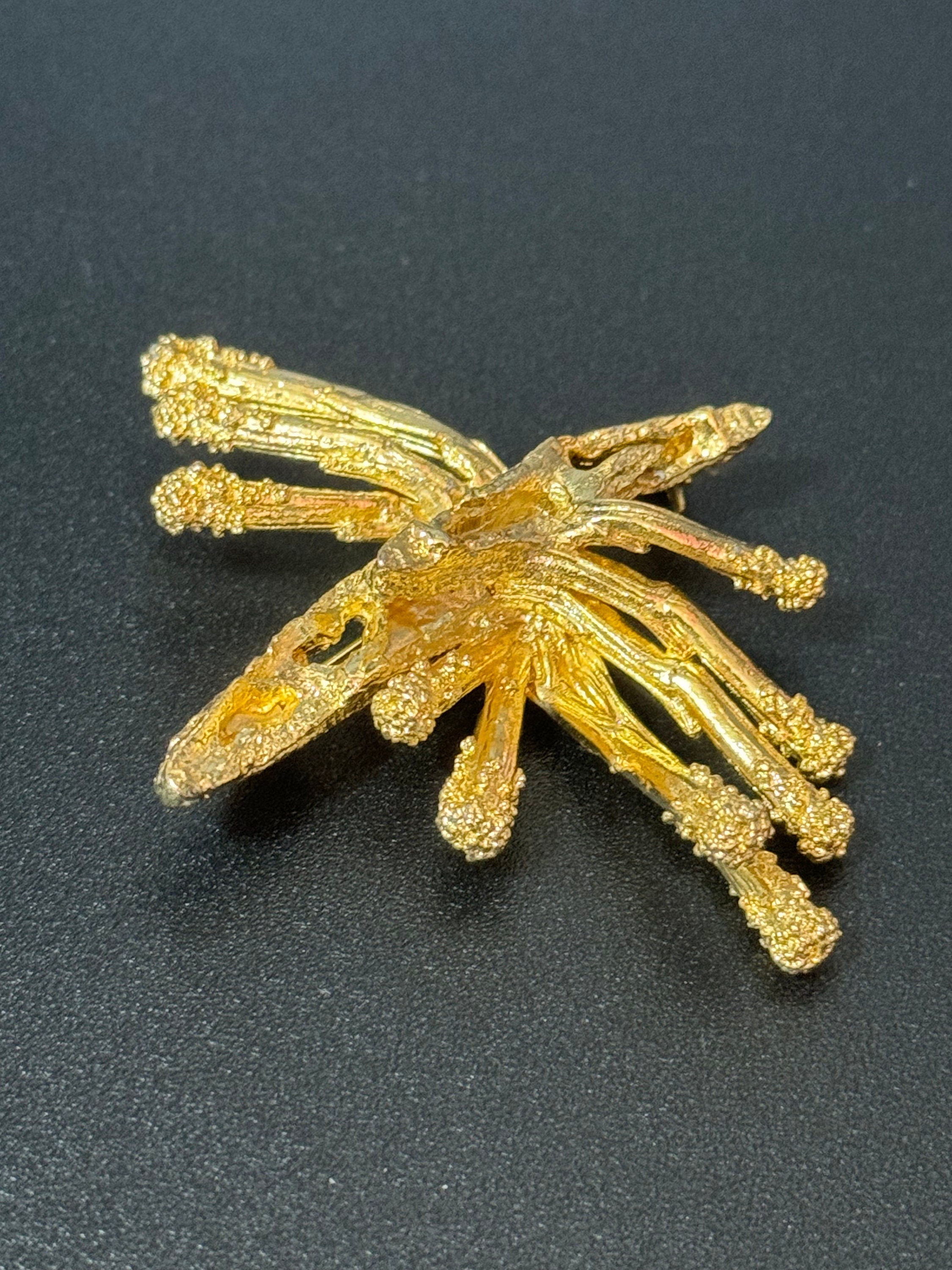 vintage modernist gold tone abstract textured spiked brooch