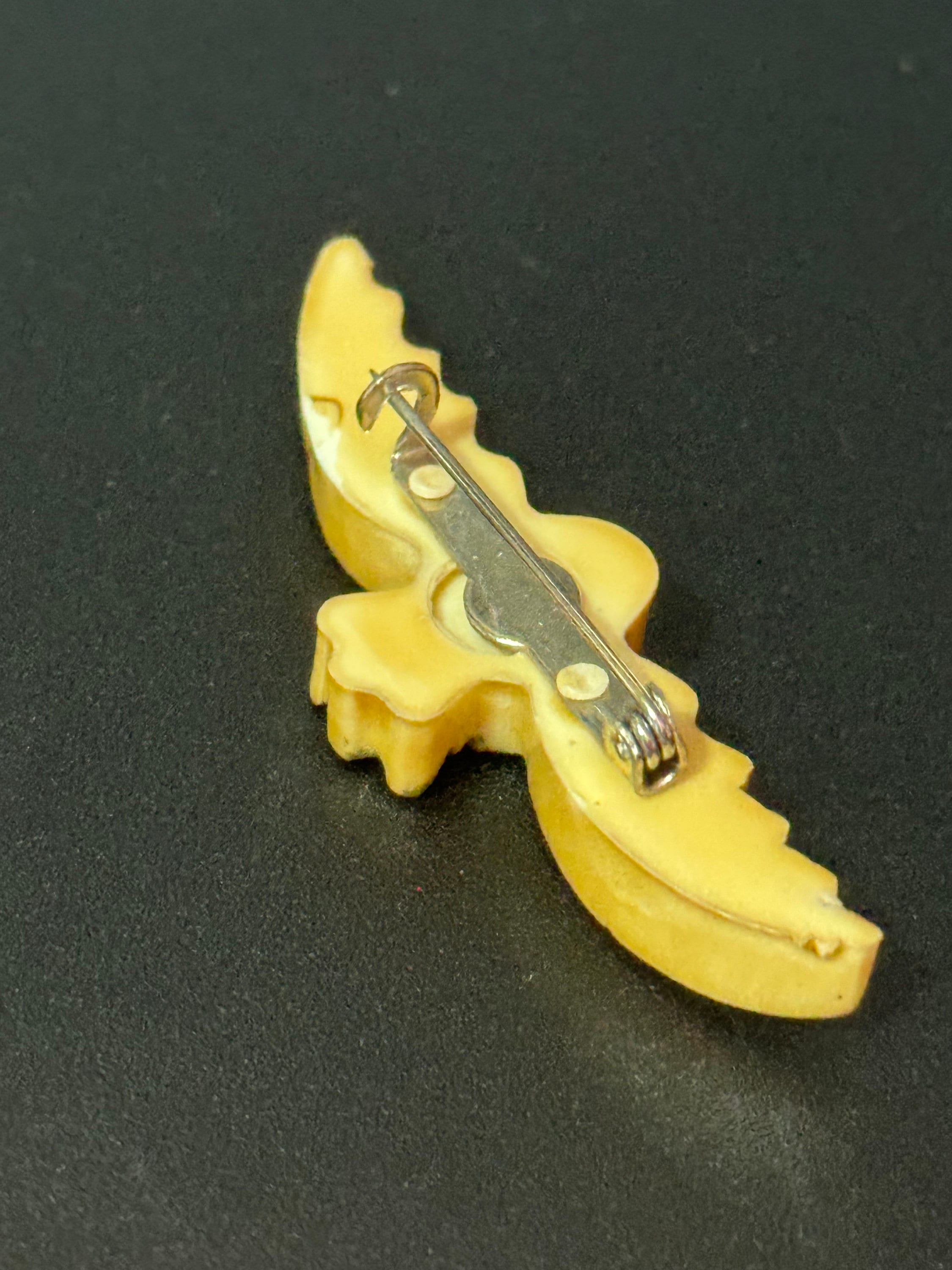 5.5cm military brooch , vintage French plastic wings airforce insignia Brooches