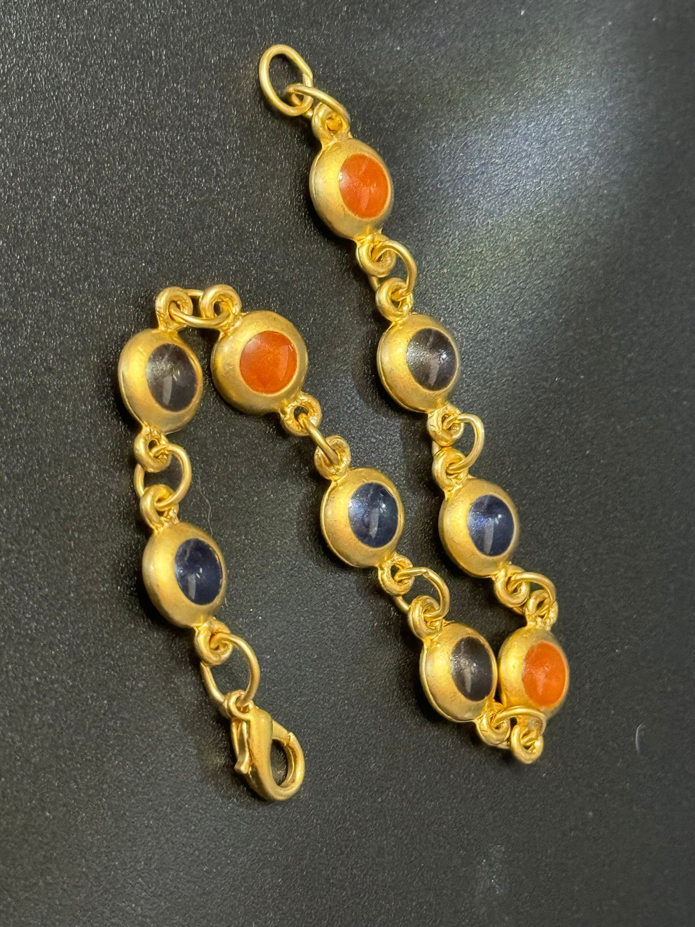 Black and orange chain bracelet 19cm, gold plated